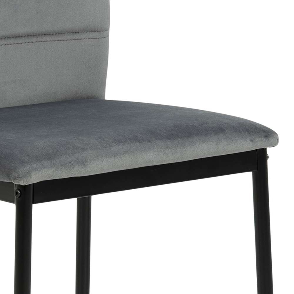 ACTONA GROUP Esszimmerstuhl »Dia«, 4 St., Samtvelours, Esszimmerstuhl Dia (Set, 4 St) in grau Samtvelours, mit Handgriff