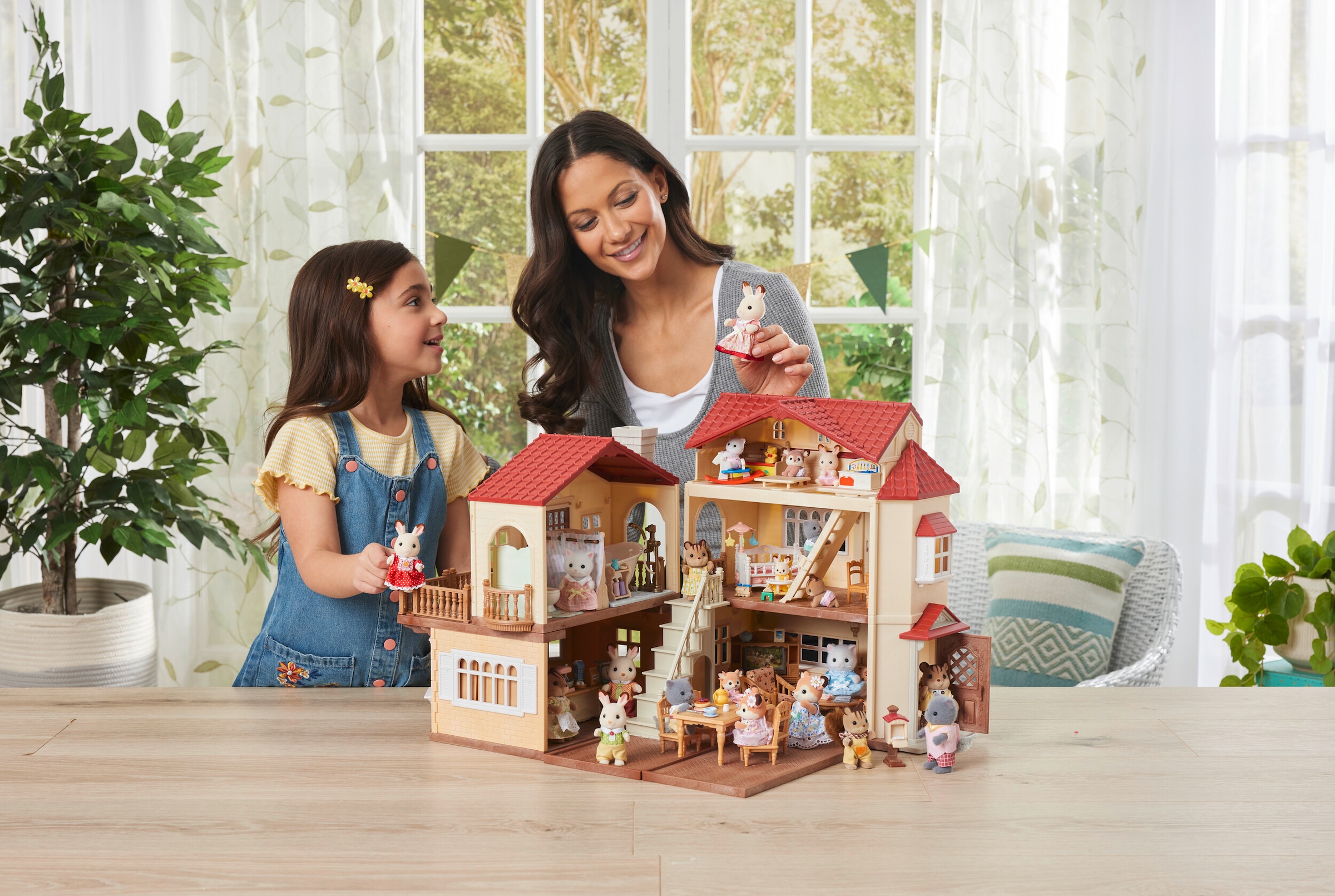 Sylvanian Families Spielwelt »Stadthaus mit Dachzimmer (5716)«