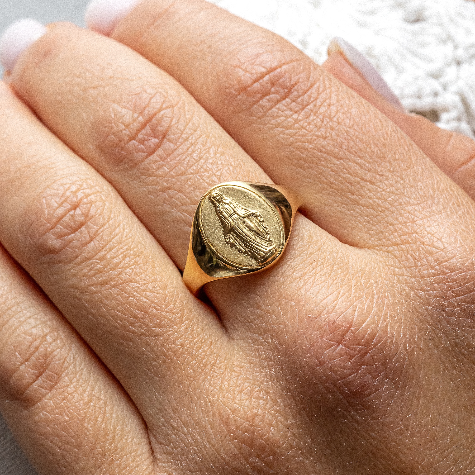 CAÏ Fingerring »925 Silber vergoldet Madonna Siegelring«