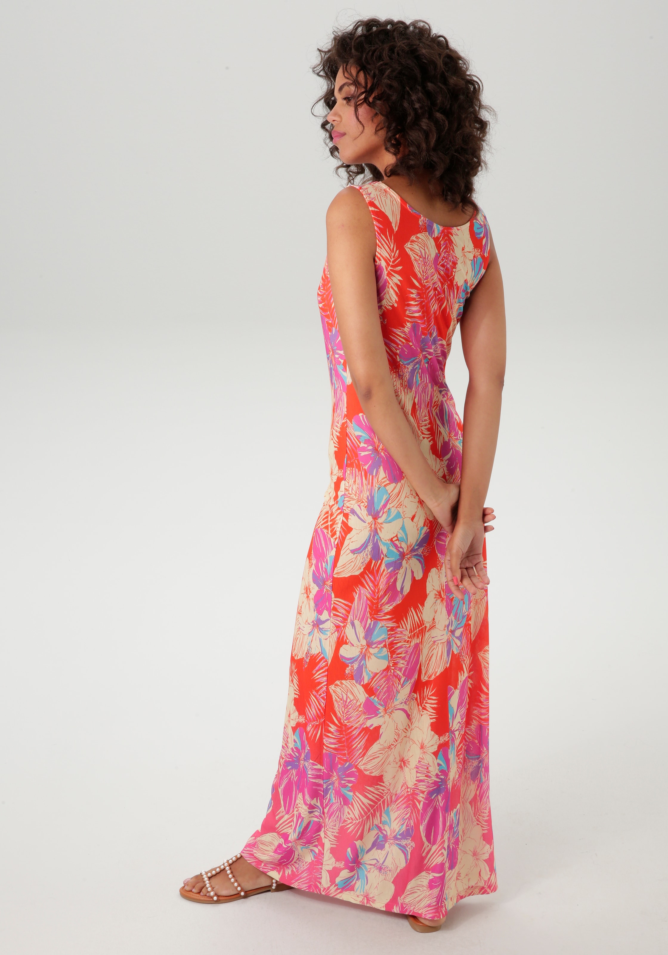 Aniston CASUAL Sommerkleid, mit farbenfrohen Blumendruck - jedes Teil ein Unikat