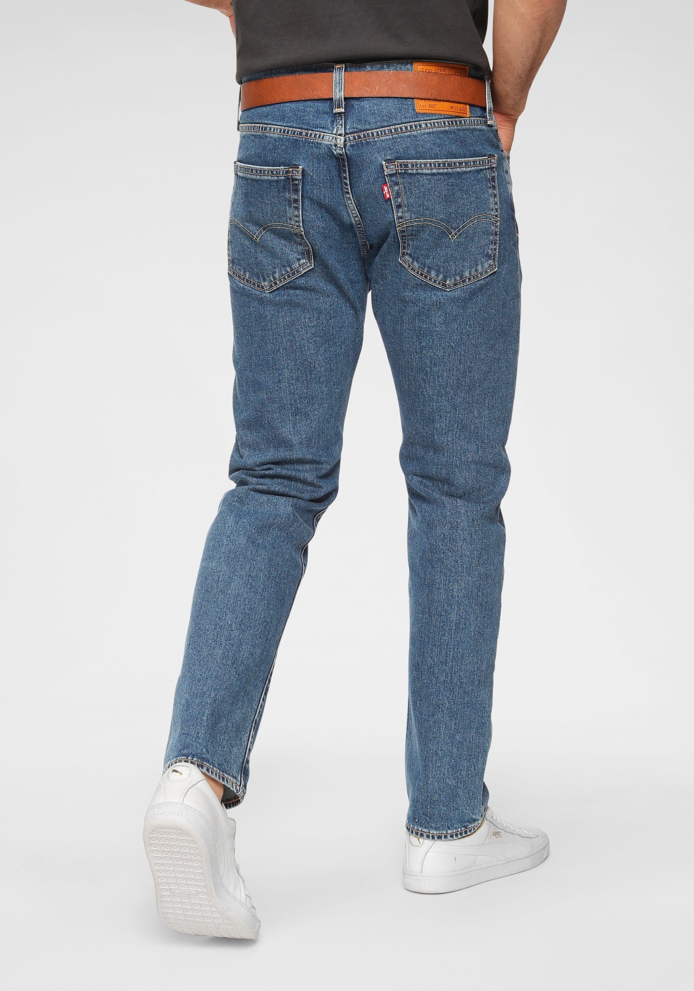 Levi's® Tapered-fit-Jeans »502 TAPER«, in elegantem, modernem Stil