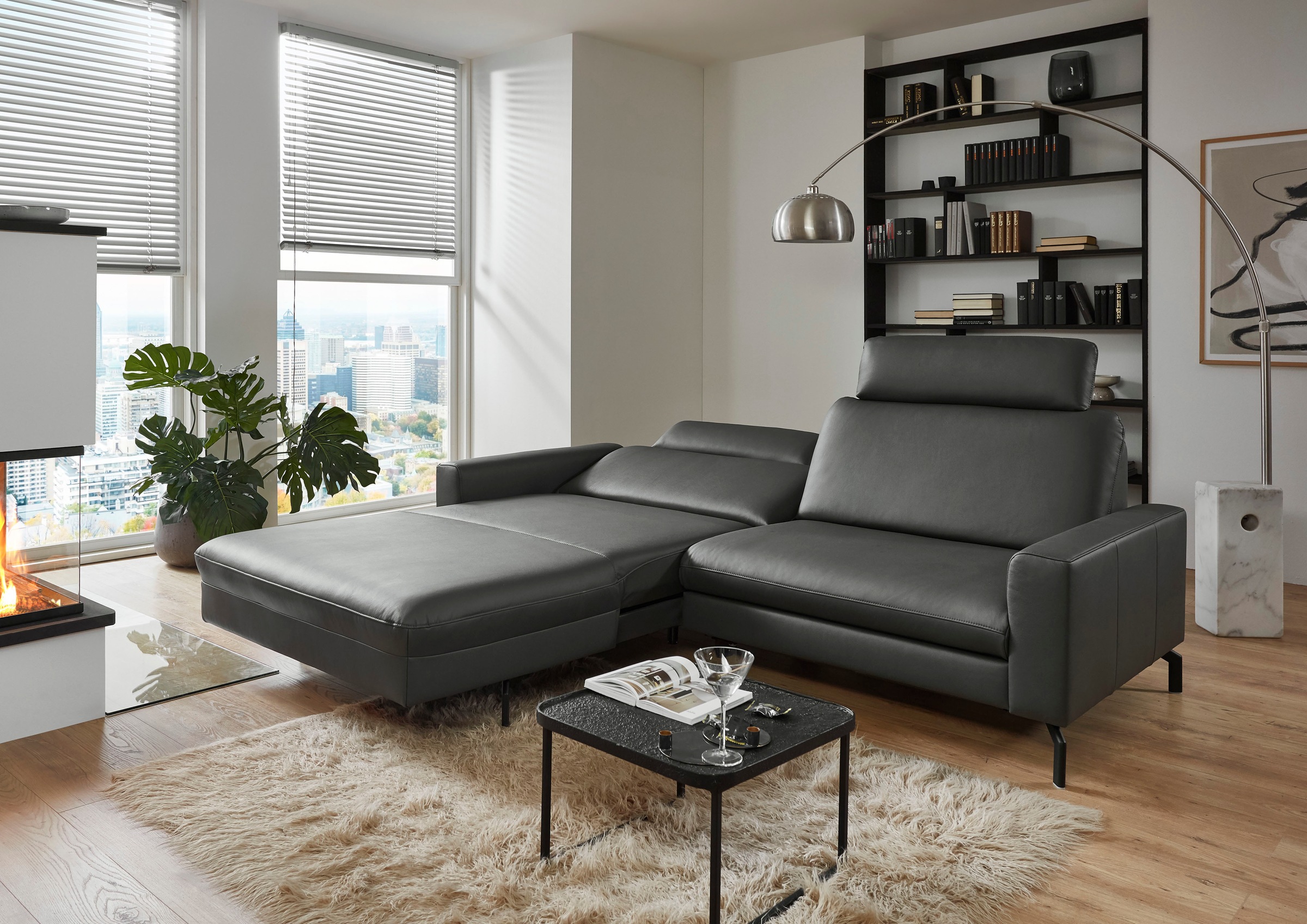 Die PlanBar Ecksofa »PN-EM20028 L-Form mit Kopfstützen«, wahlweise mit motorischem Canape