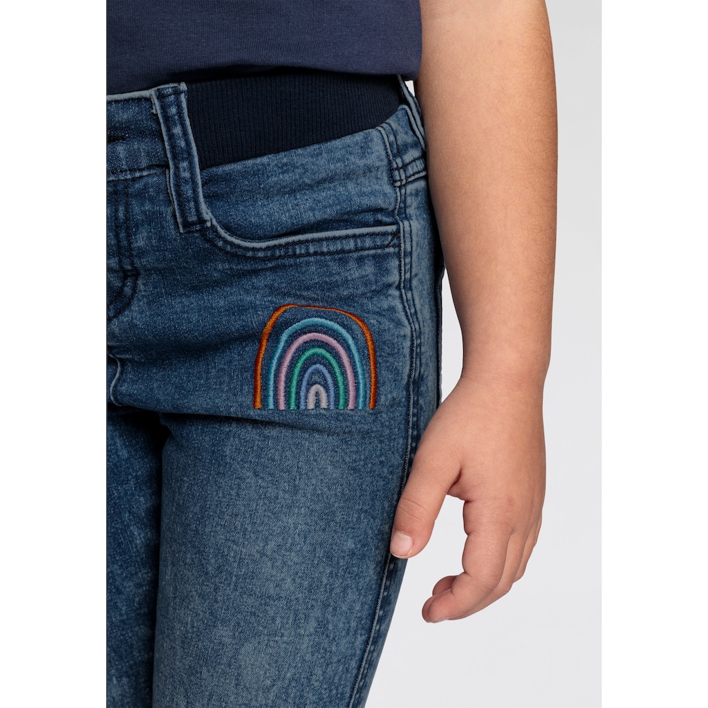 KIDSWORLD Stretch-Jeans »für kleine Mädchen«, mit toller Stickerei
