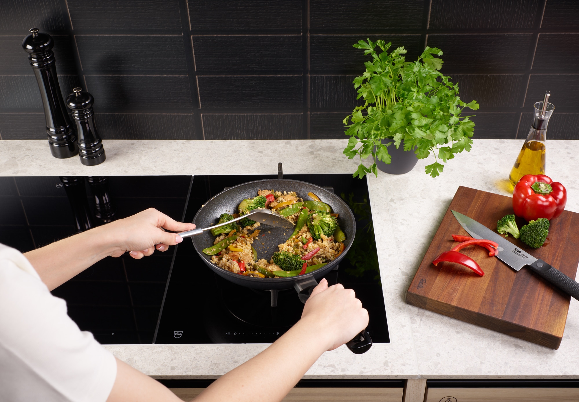 Fissler Pfannen-Set »Adamant® Classic«, Aluminium, (Set, 2 tlg., je 1 Bratpfanne Ø 24 u. 28 cm), kratzfest, Made in Germany