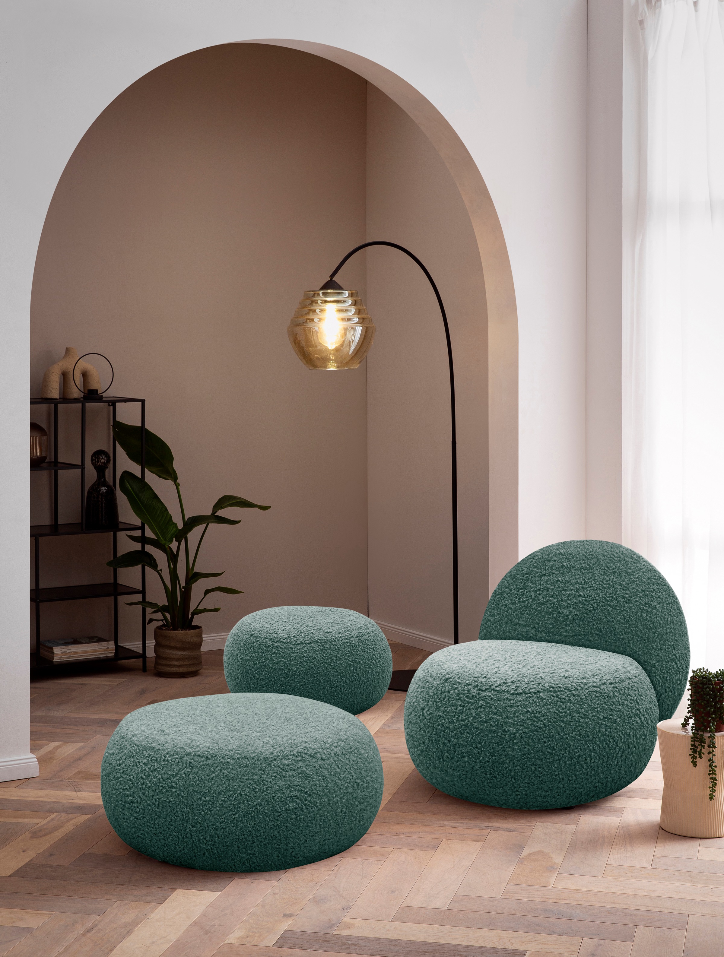 INOSIGN Sessel »Mithras II Cocktailsessel«, Bouclé oder Fellimitat; Lieferzeit nur ca. 2 Wochen