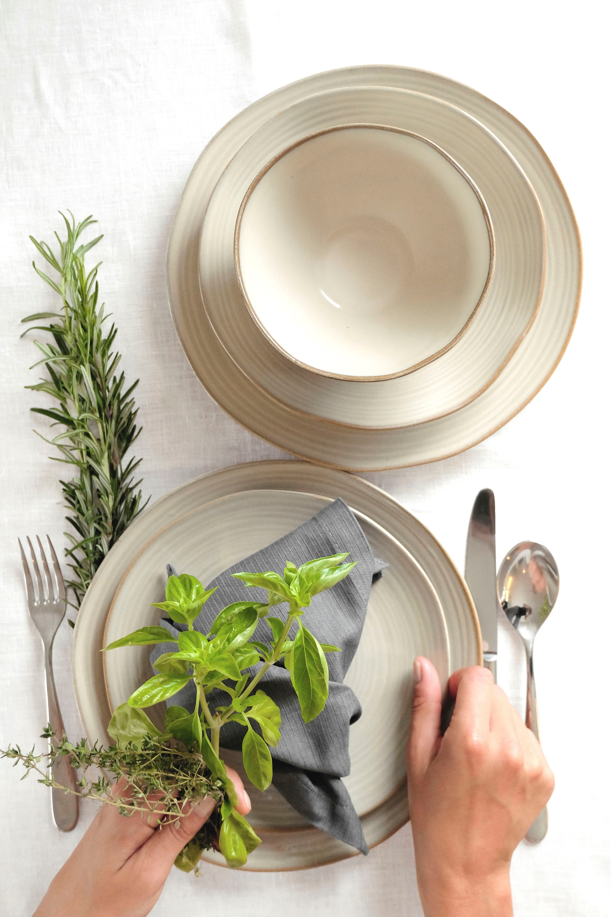 MÄSER Kombiservice »Geschirr-Set, Service Nottingham«, (Set, 20 tlg.), spiralförmiges Linienspiel, 20 Teile, für 4 Personen