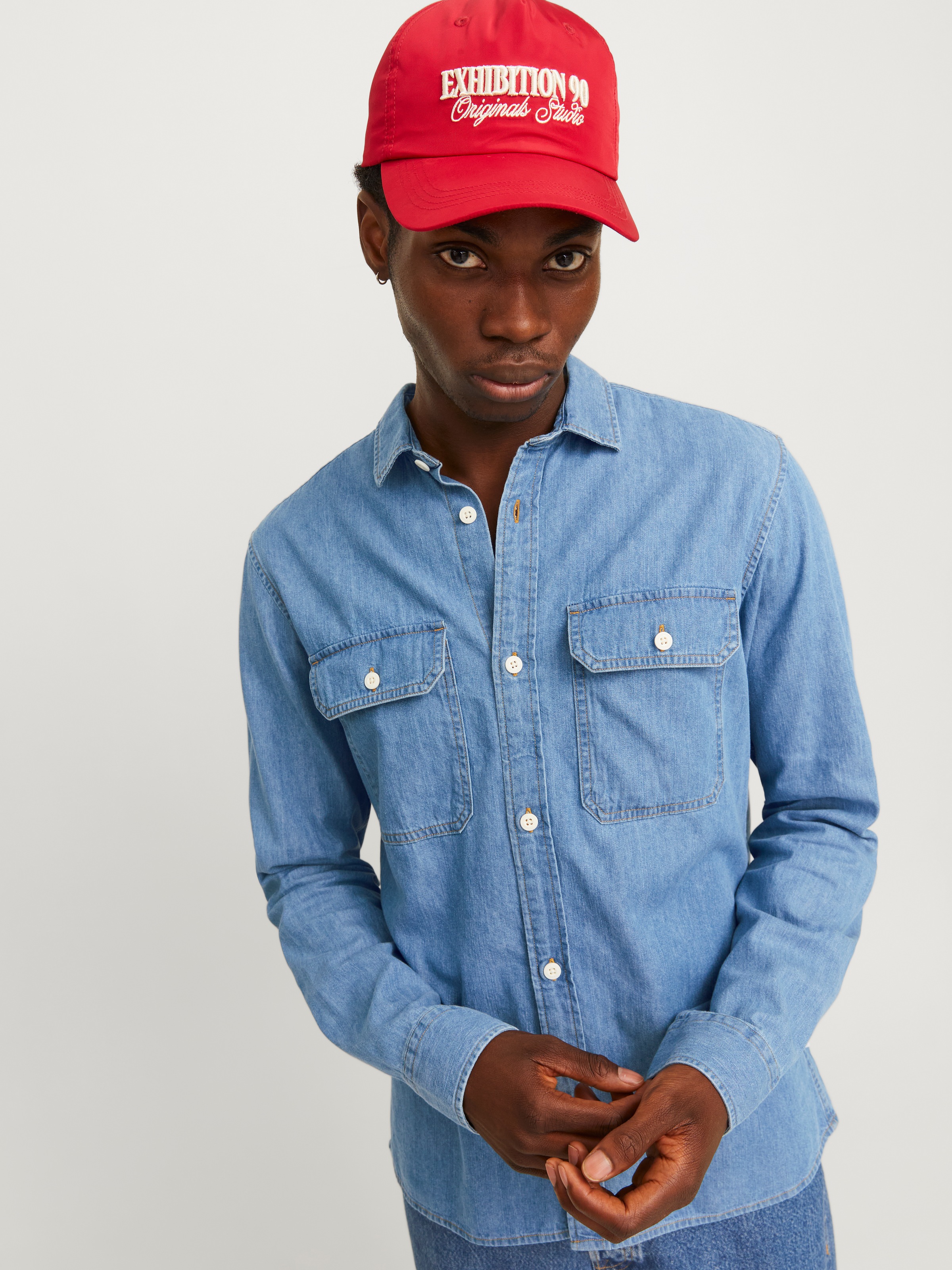 Jack & Jones Langarmhemd »JJETRAVIS SHIRT LS NOOS«, mit Brusttaschen
