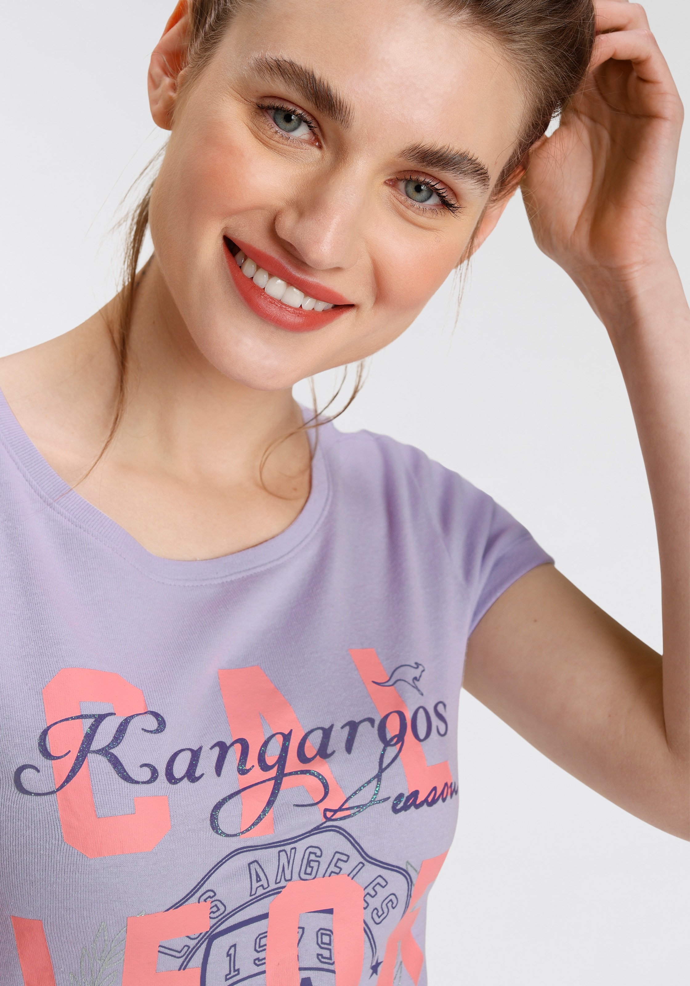 Der Preis ist günstig KangaROOS Print-Shirt, mit - Logodruck bestellen KOLLEKTION online NEUE California-Style im