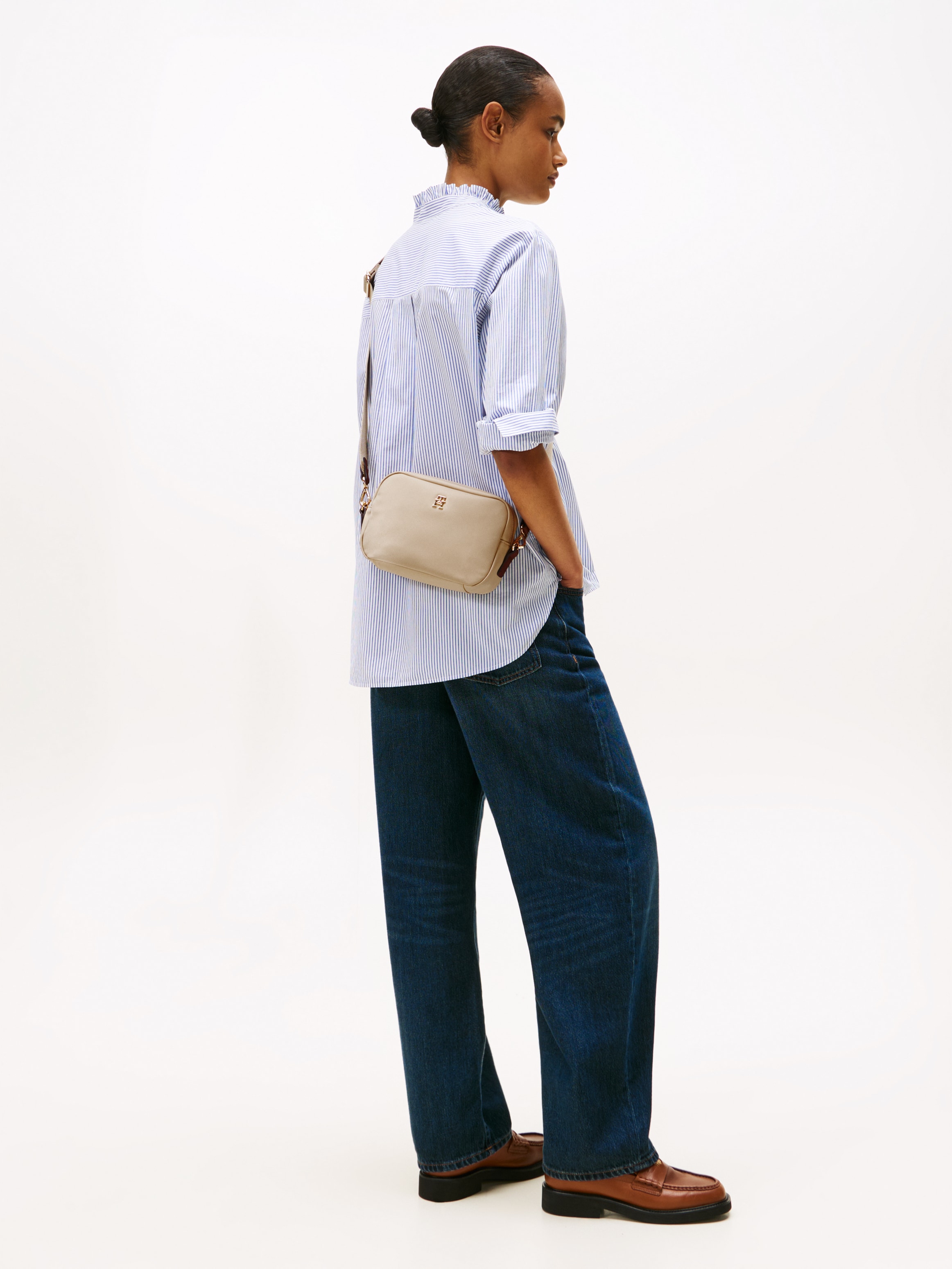Tommy Hilfiger Mini Bag »POPETTE CAMERA BAG«, Damen Umhängetasche, Schultertasche mit TH-Schmuckelement