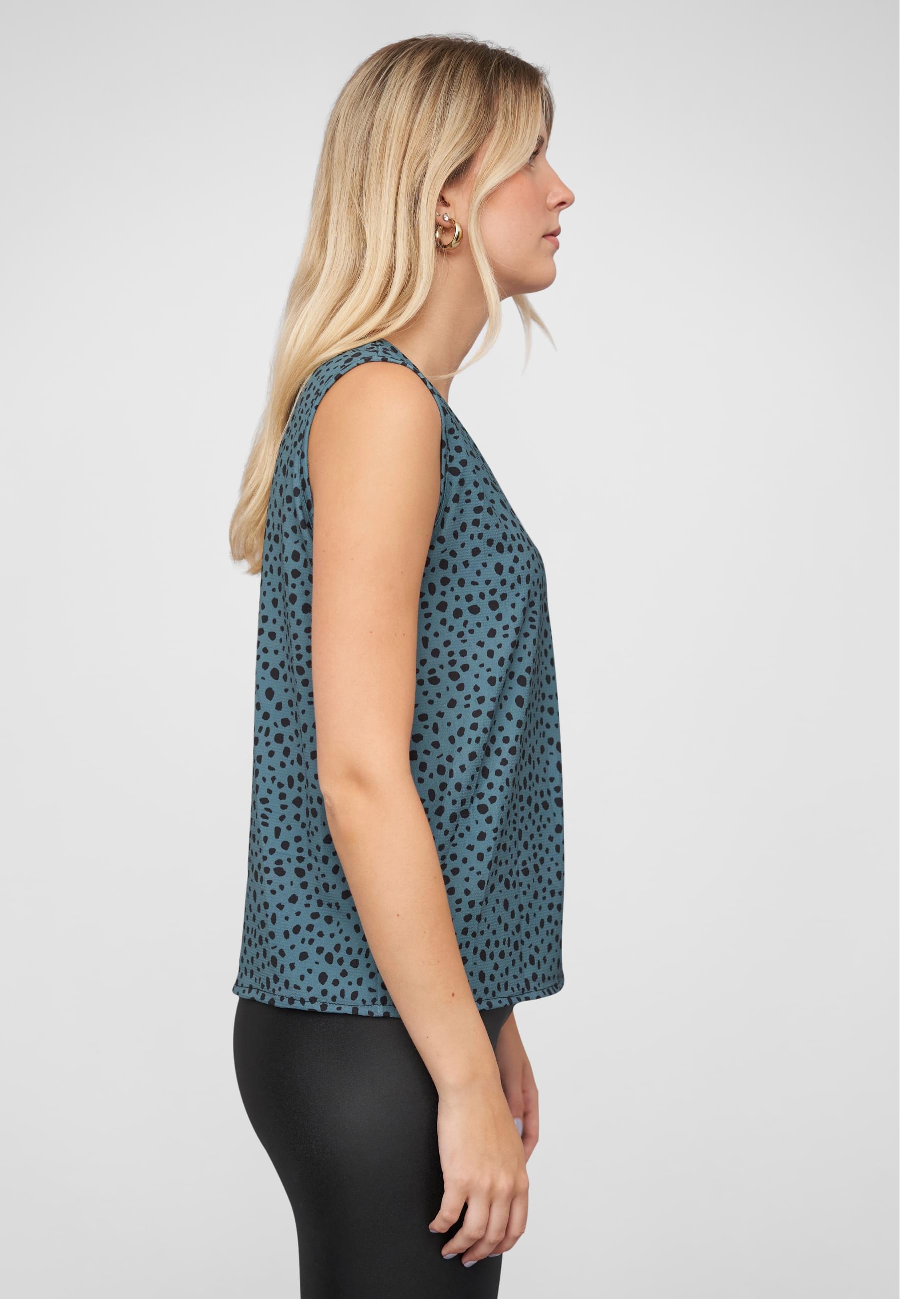 CLOUD 5IVE Muskelshirt »CLOUD 5IVE V-Neck Top with aop animal print« 1 Stk. tlg.