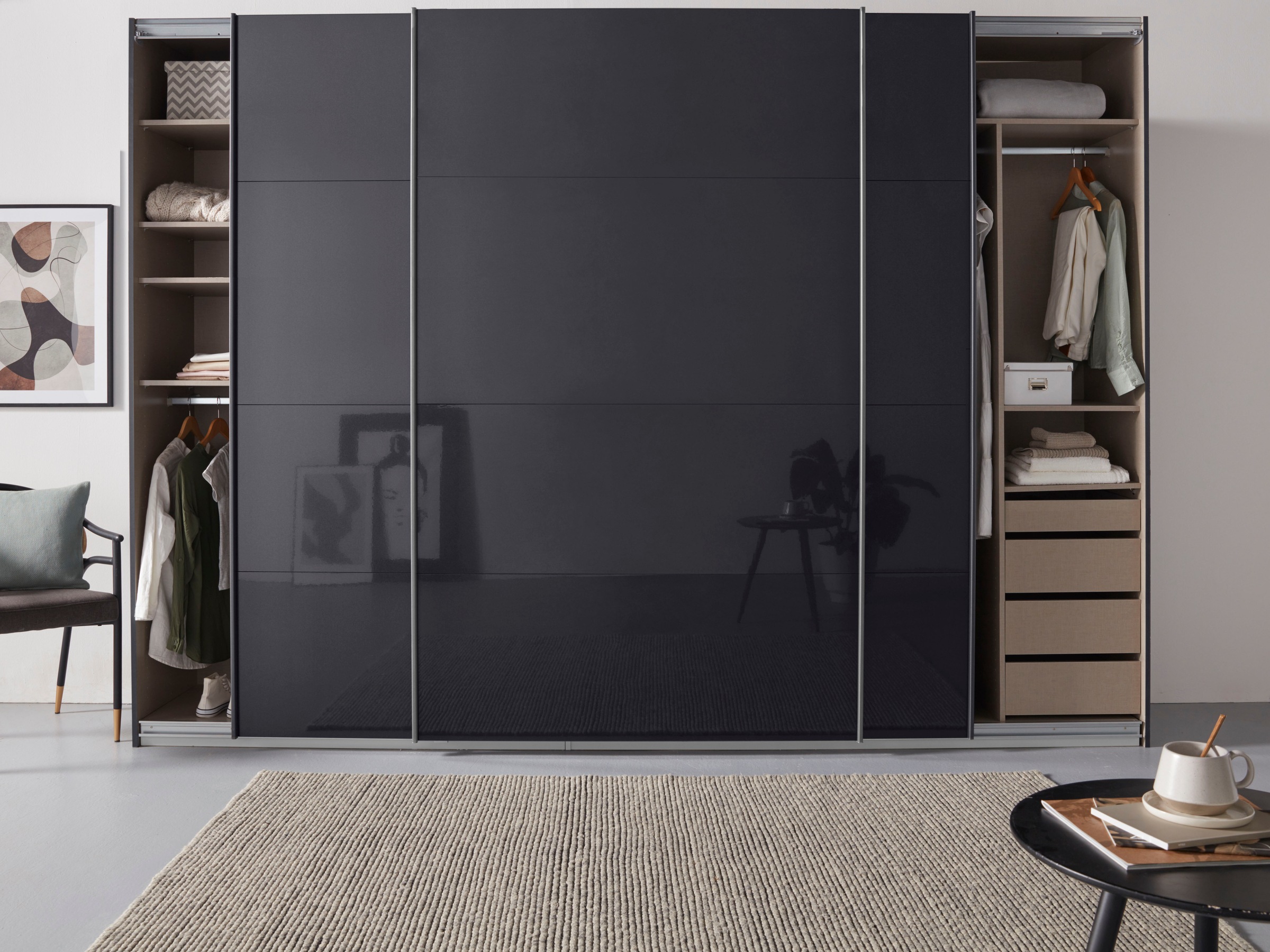 rauch Schwebetürenschrank »Kleiderschrank Schrank Garderobe TOPSELLER OTELI inkl. Inneneinteilung«, mit 3 Innenschubladen sowie zusätzlichen Einlegeböden MADE IN GERMANY