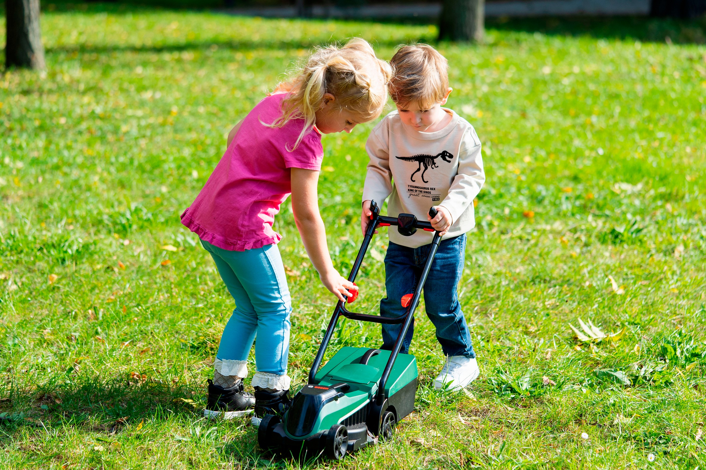 Klein Kinder-Rasenmäher »Bosch mini, Rotak II«, Made in Germany