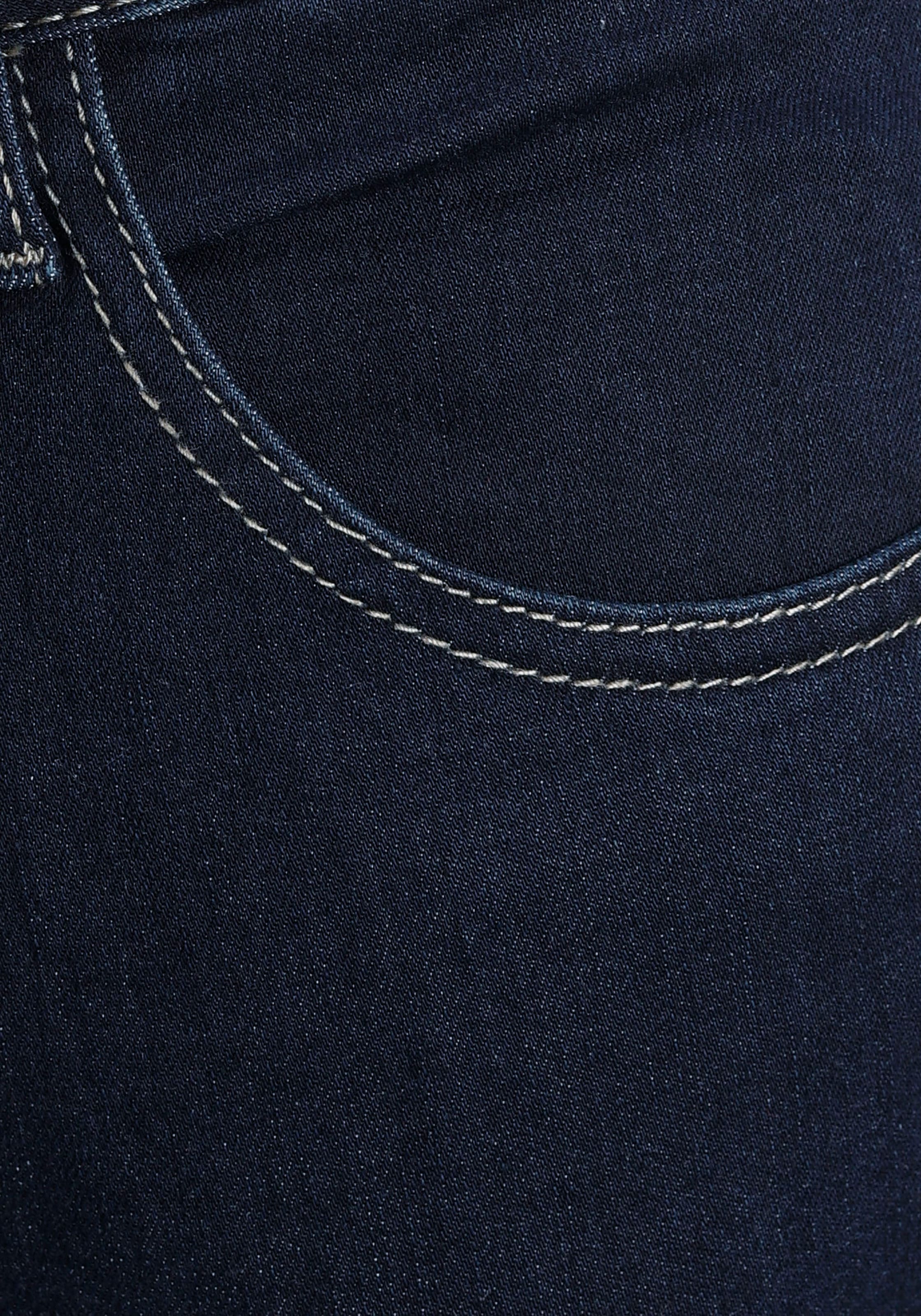 Arizona Skinny-fit-Jeans »Ultra-Stretch«, extra-enger Beinverlauf, normale Leibhöhe, mit Eingrifftaschen