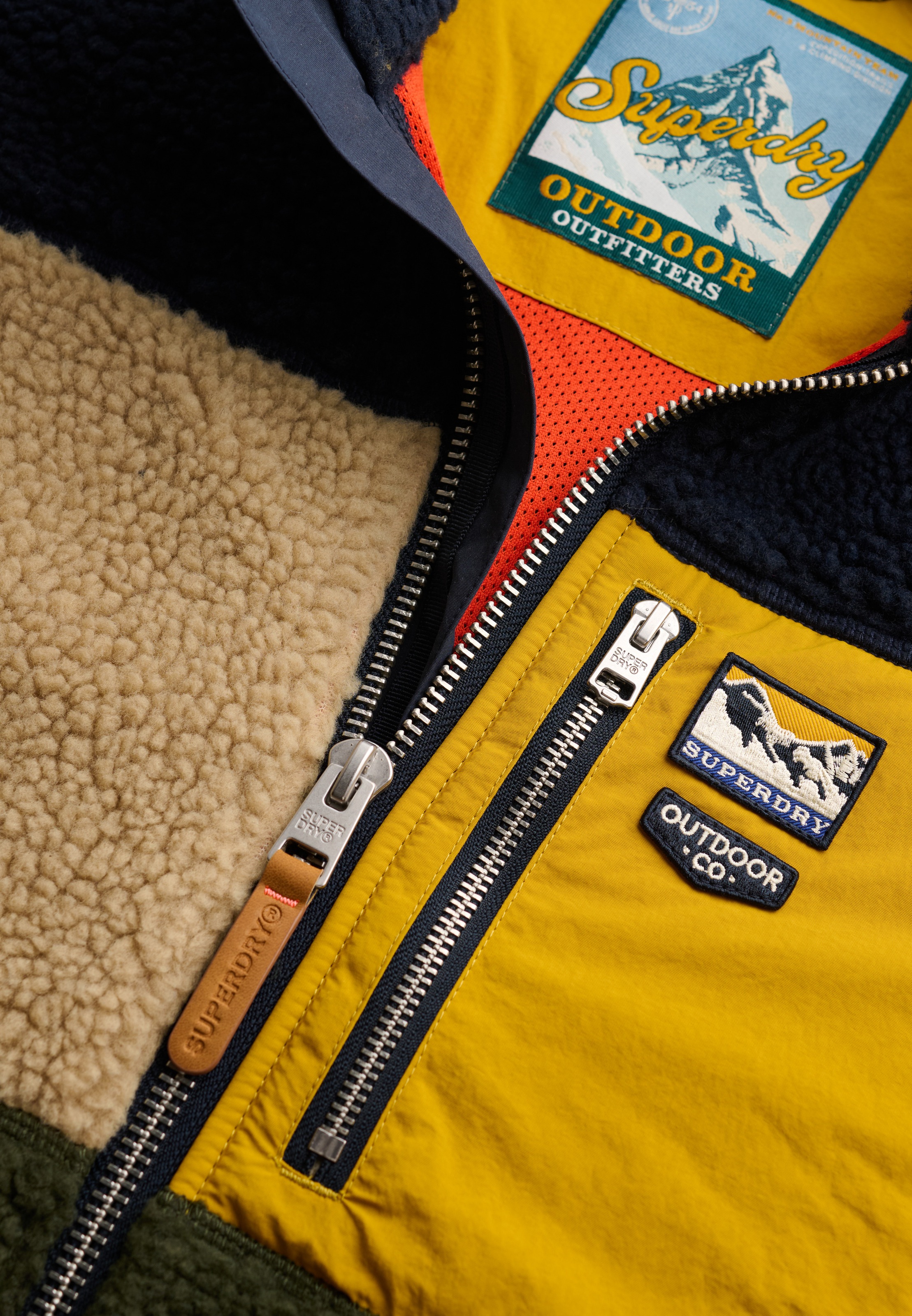 Superdry Sweatjacke »COLOUR BLOCK RETRO ZIP FLEECE« Kunstfaser, relaxed fit