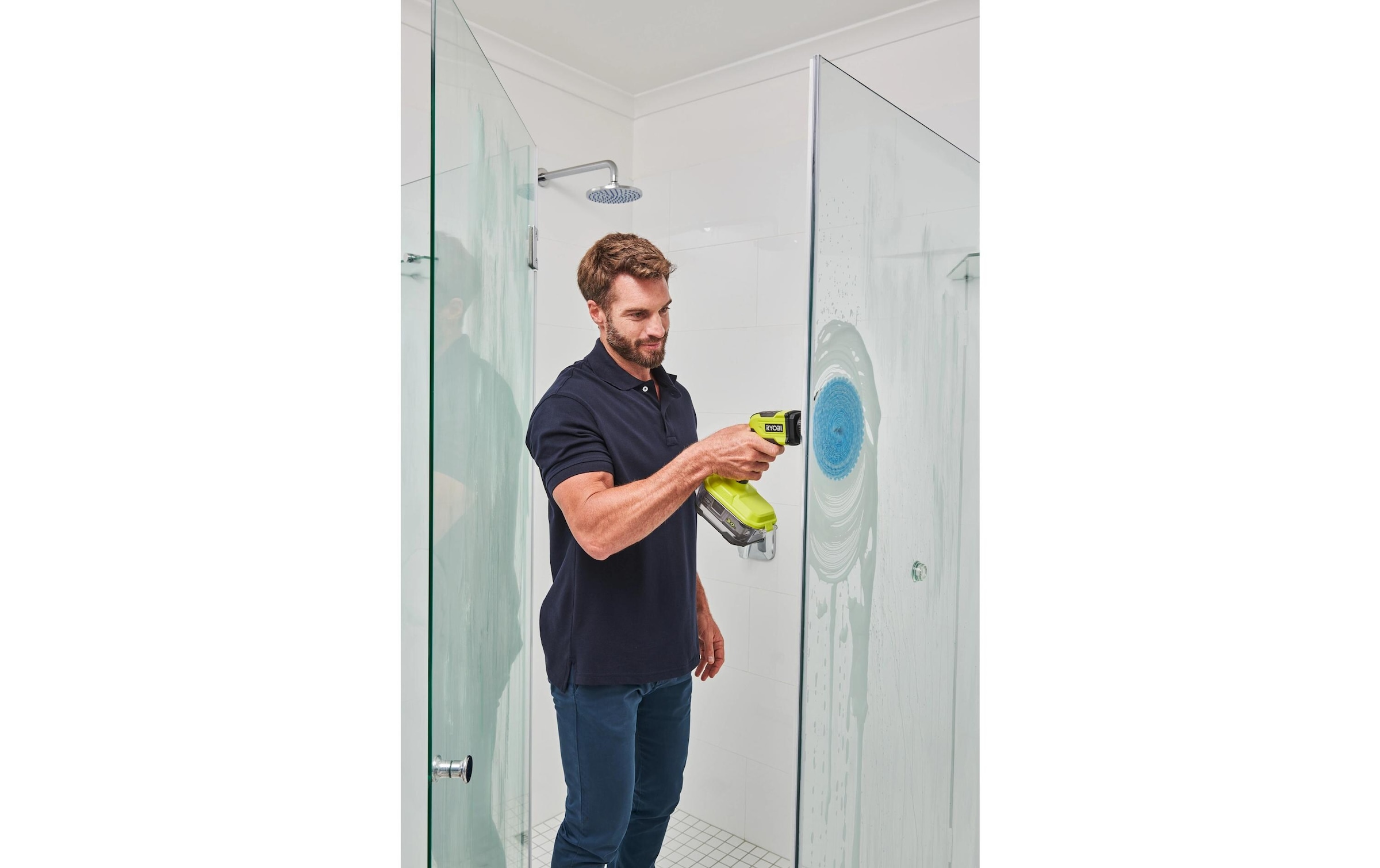 RYOBI Akku-Oberflächenbürste »RYOBI R18CPS-0« Kompakte rotierende Bürste für mühelose Reinigung