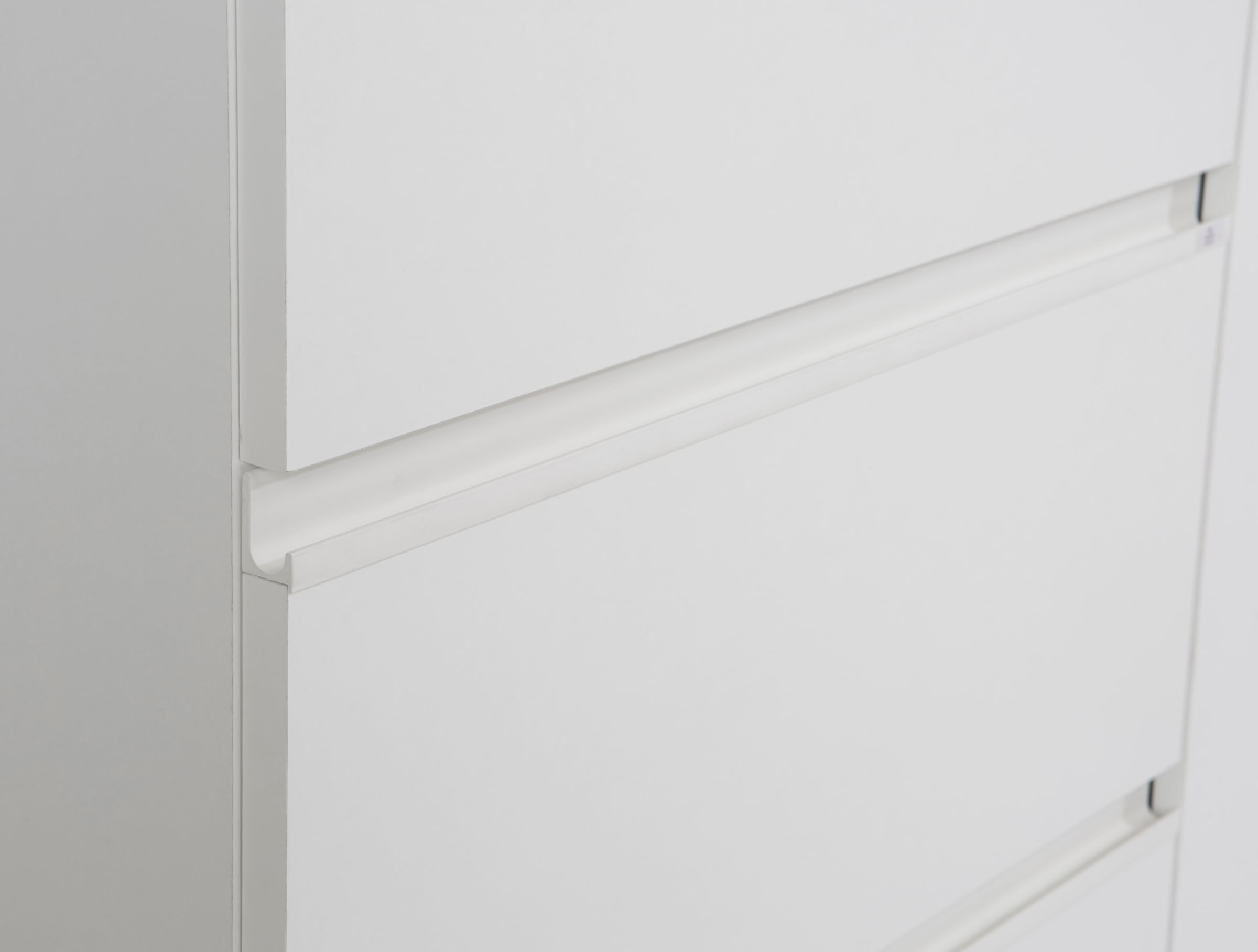 FORTE Schwebetürenschrank »Winn, Schiebetürenschrank mit 3 Schubladen, Made in Europe«, (In 2 Größen erhältlich - B/H/T ca. 170x200,5x61cm und 200x200,5x61cm), verschiedene Größen und Farben, sehr viel Stauraum