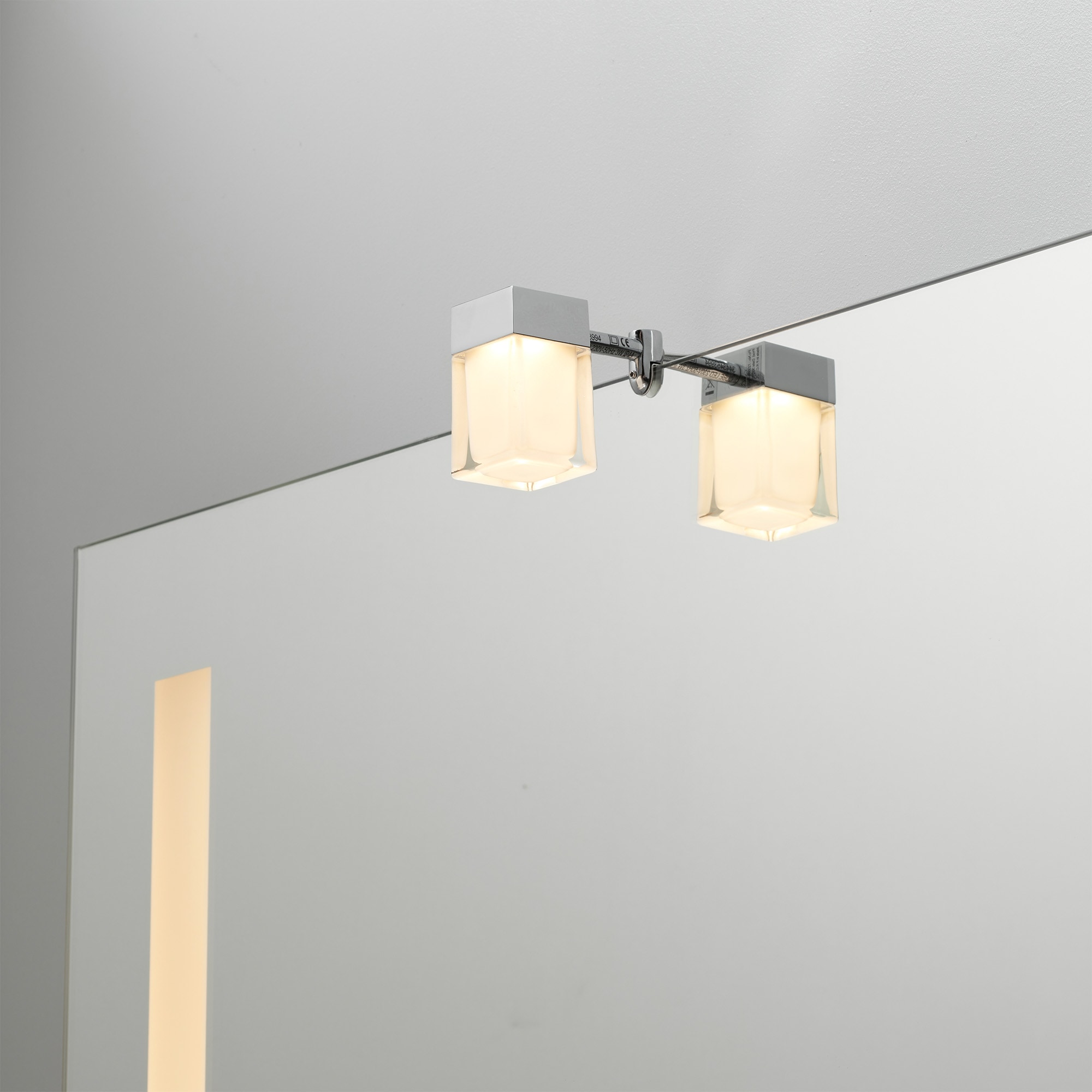Loevschall Spiegelleuchte »Cube LED Aufsatzleuchte, Spiegellampen Bad«, Quadratische Spiegelleuchte Badezimmer, Lampe über Spiegel
