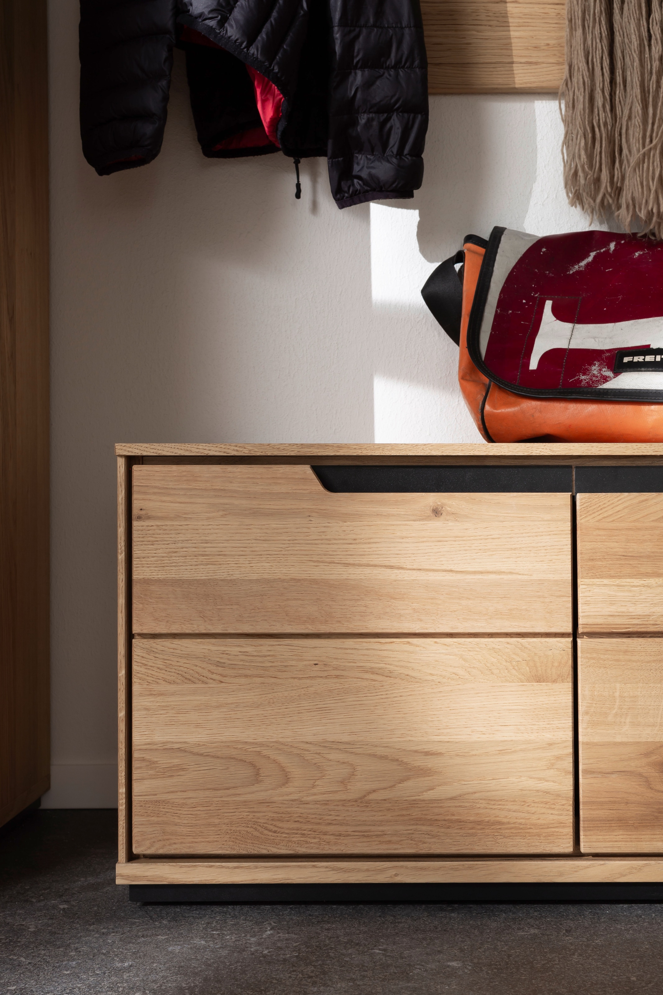 MCA living Sitzbank »Araya Garderobenbank,Flurbank,Bank mit Stauraum,Bankmöbel,Breite 79 cm« Set, 1 Stück, 1 Stk. tlg. FSC-Mix, Türen gedämpft, Made in Europe