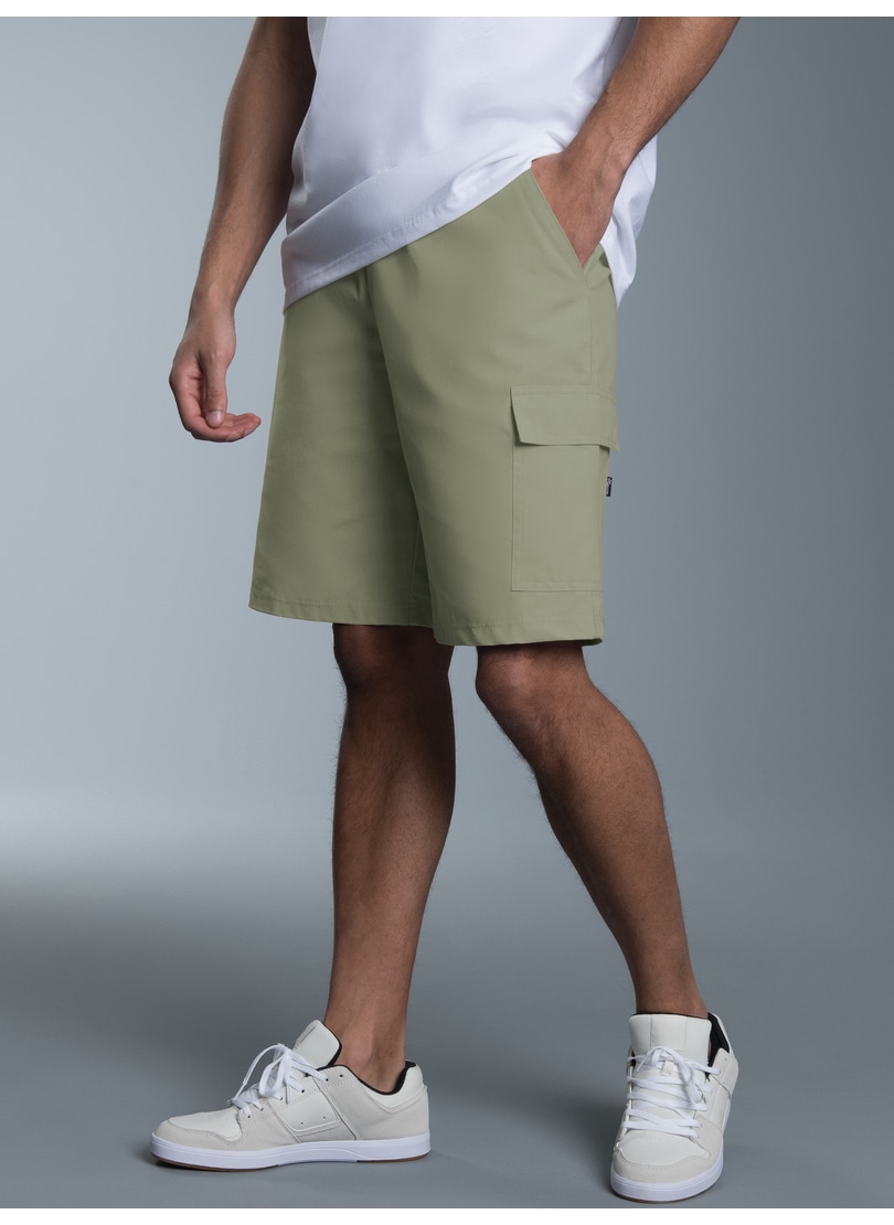 Trigema Jerseyhose »TRIGEMA Cargo-Bermuda aus 100% Baumwolle«