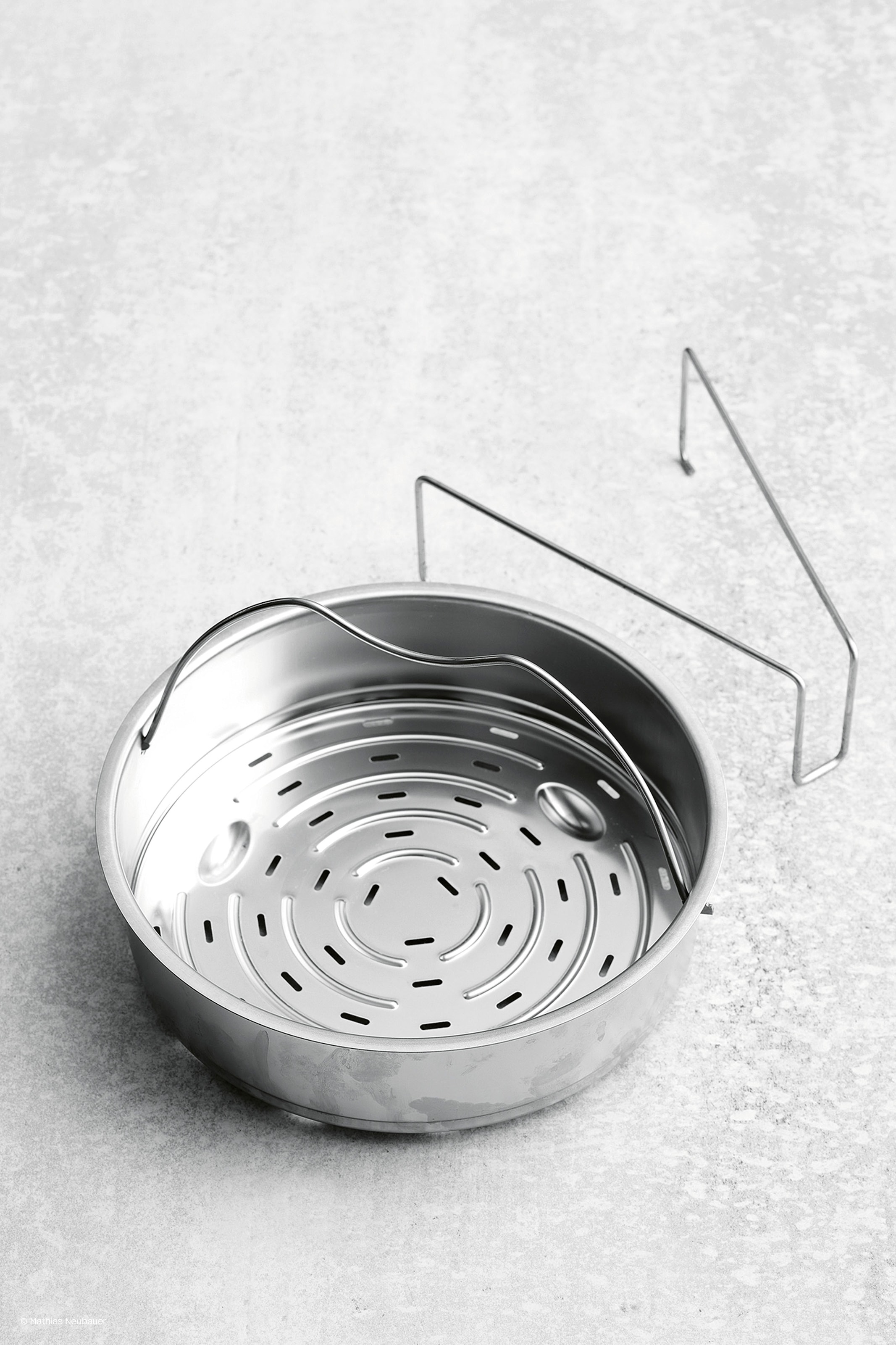 Fissler Schnellkochtopf »Vitaquick® Premium«, Edelstahl 18/10, (3 tlg.), Made in Germany, mit gelochtem Einsatz