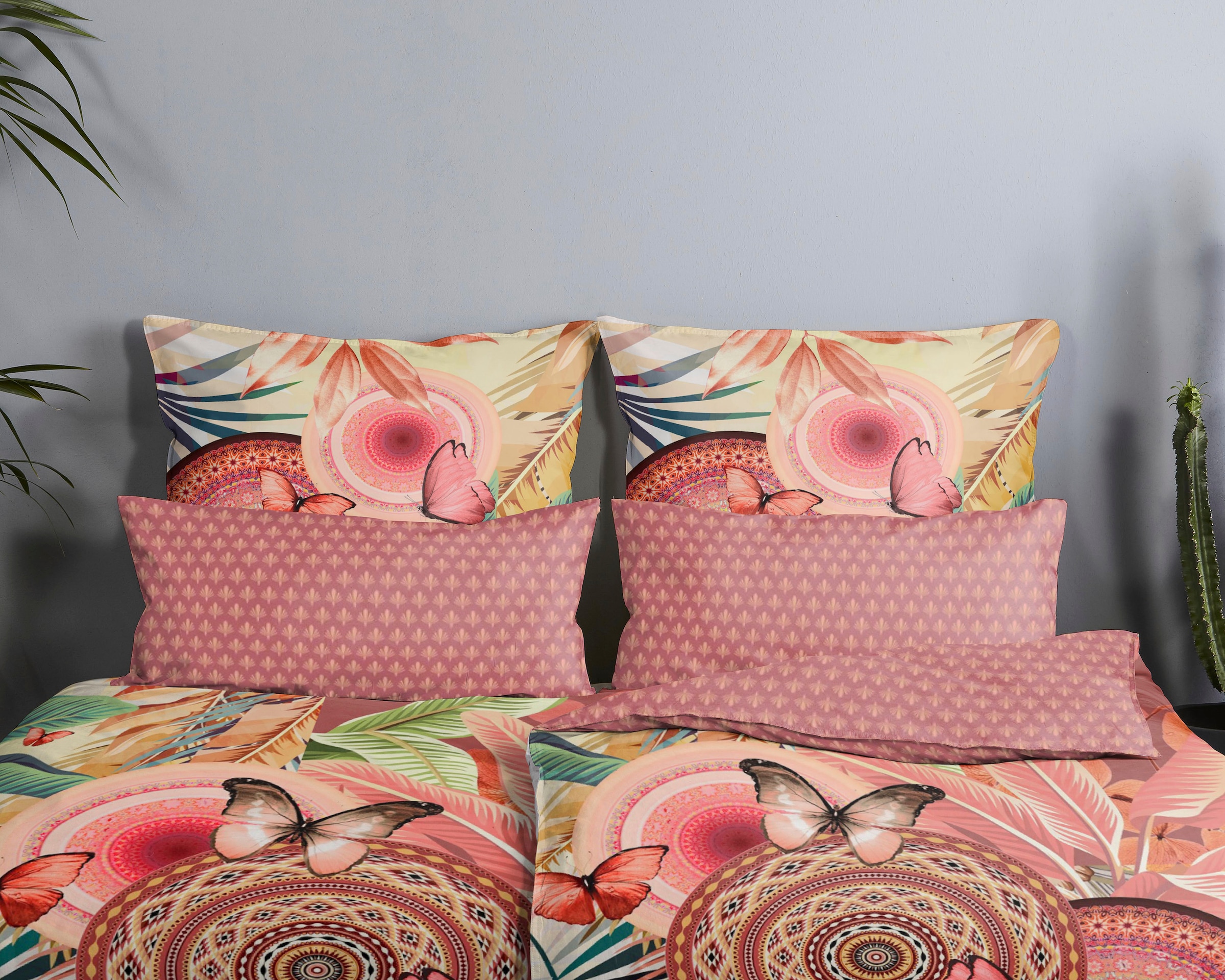 hip Wendebettwäsche »Jimena«, Mako-Satin, 155x220, Reißverschluss, Wende, Schmetterlinge, Bunt