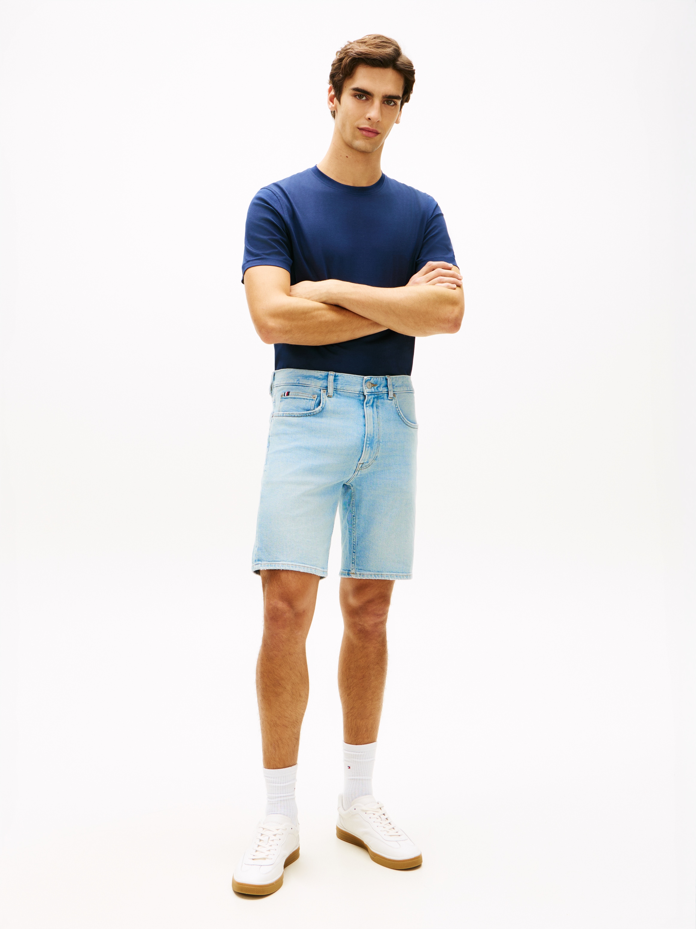 Tommy Hilfiger Jeansshorts »DENTON« Straight Leg Fit mit Fade-Effekt