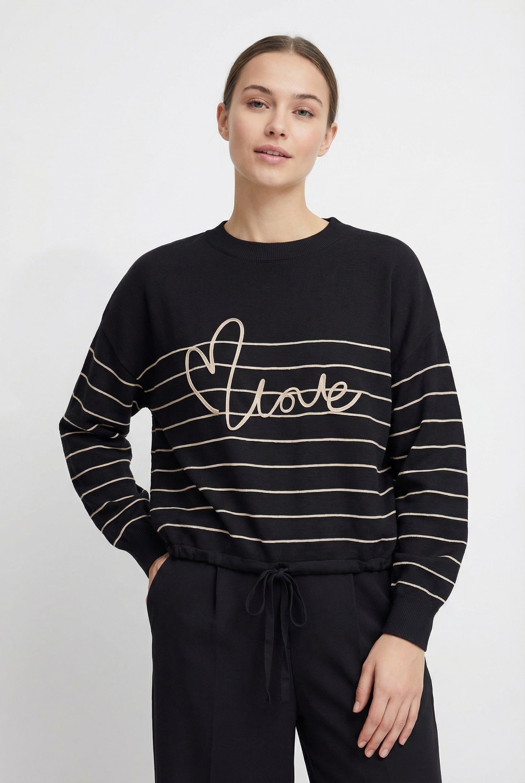ONLY CARMAKOMA Rundhalspullover »CARSIGNE LS TEXT DETAIL O-NECK KNT«