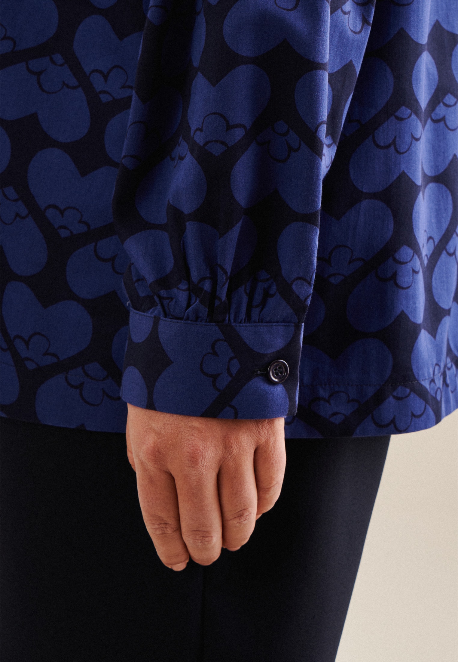 seidensticker Hemdbluse »Schwarze Rose«, Langarm Kragen Druck