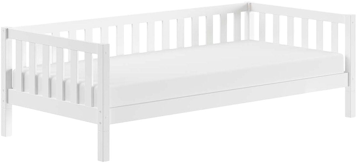 Vipack Kinderbett »Dallas, Massivholzbett, umbaubar vom Boden- zum Daybett« inkl. Rolllattenrost und Sprossenumrandung, 90 oder 140x200 cm breit,  stabil und standfest gebaut, wahlweise Kiefer massiv natur oder weiß