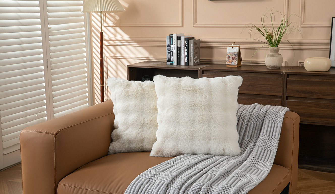 OTTO home Kissenbezug »Briee Premium« Kissenhülle mit Fell-Optik, unifarben, hochwertig, extra weich