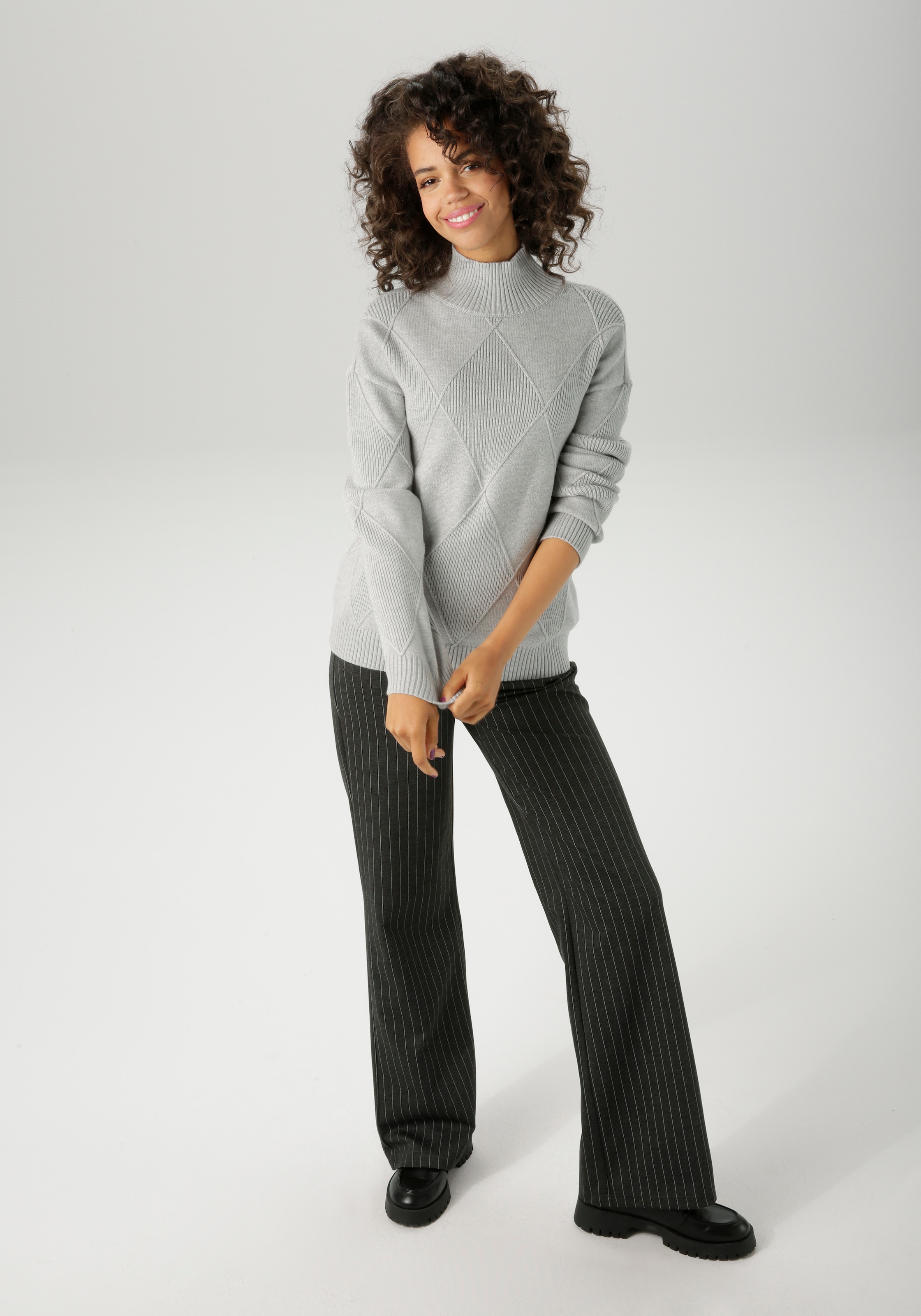 Aniston CASUAL Strickpullover im trendigen Rauten-Muster