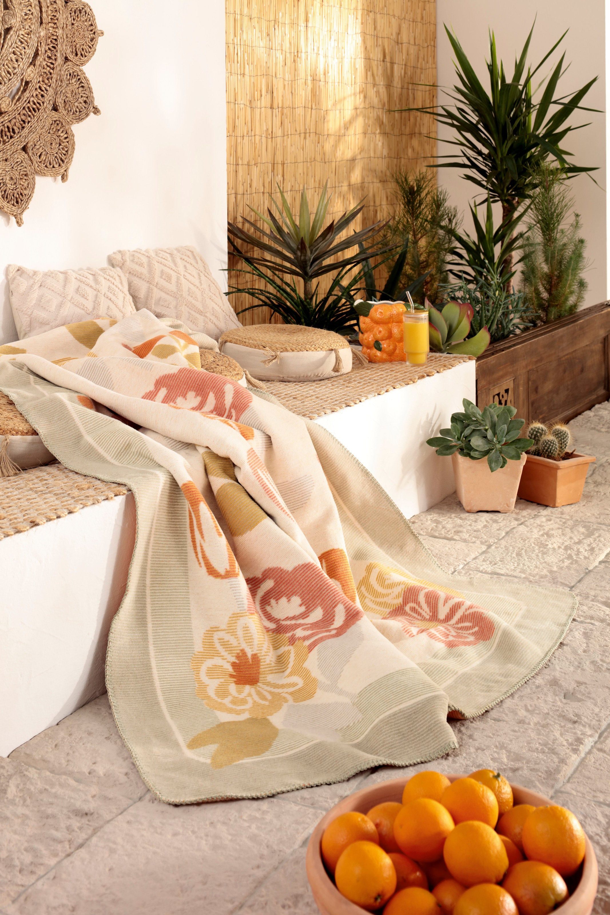 Biederlack Wohndecke »Wohndecke Bloom Frame« florales Design mit Zierstich