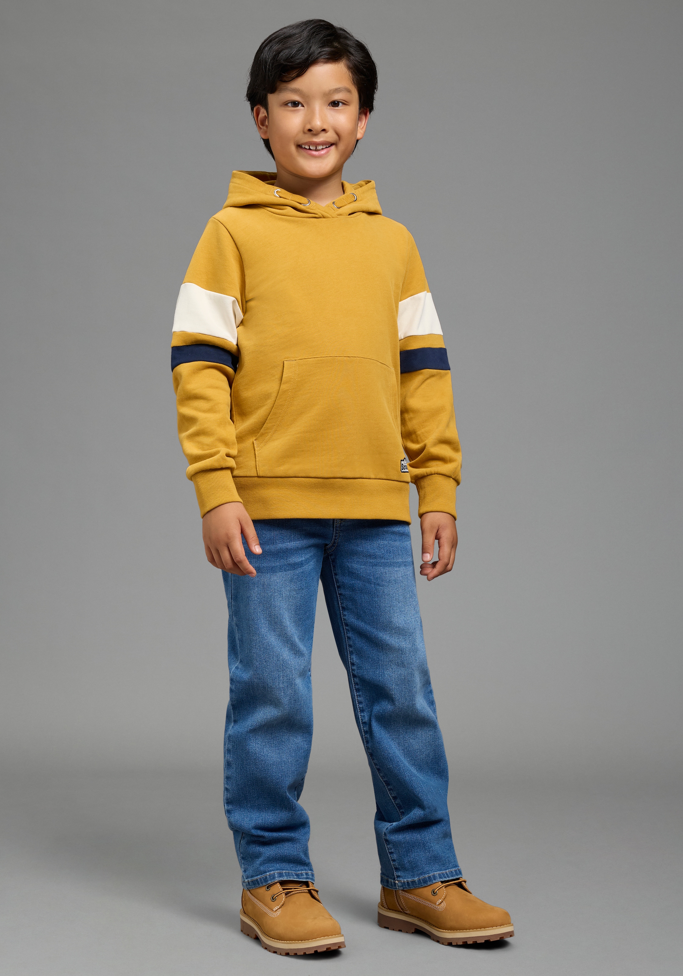 Scout Kapuzensweatshirt »Hoodie in colorblocking Look - NEU von SCOUT«, mit Kapuze, Langarm, für Jungen
