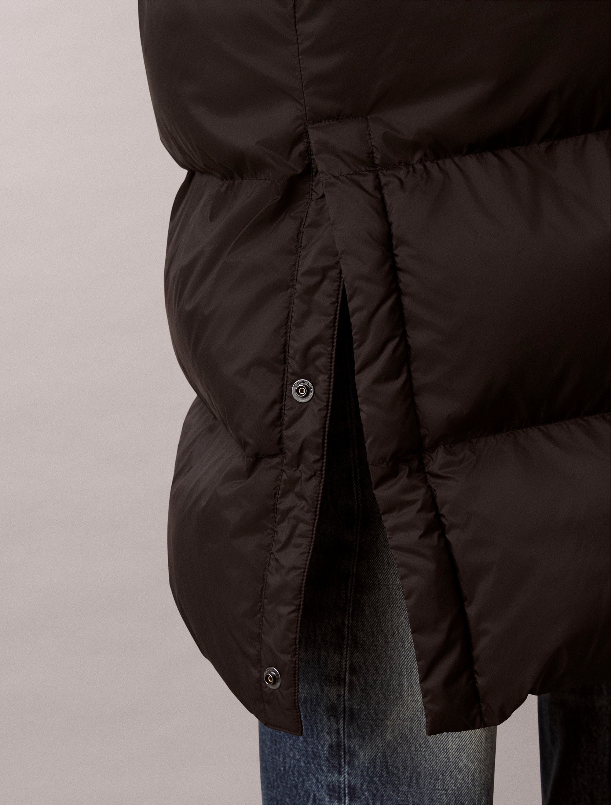 Calvin Klein Jeans Steppmantel »LS LONG LENGTH HOODED NYLON PUFF«, Mit Rundhalsausschnitt, regular fit