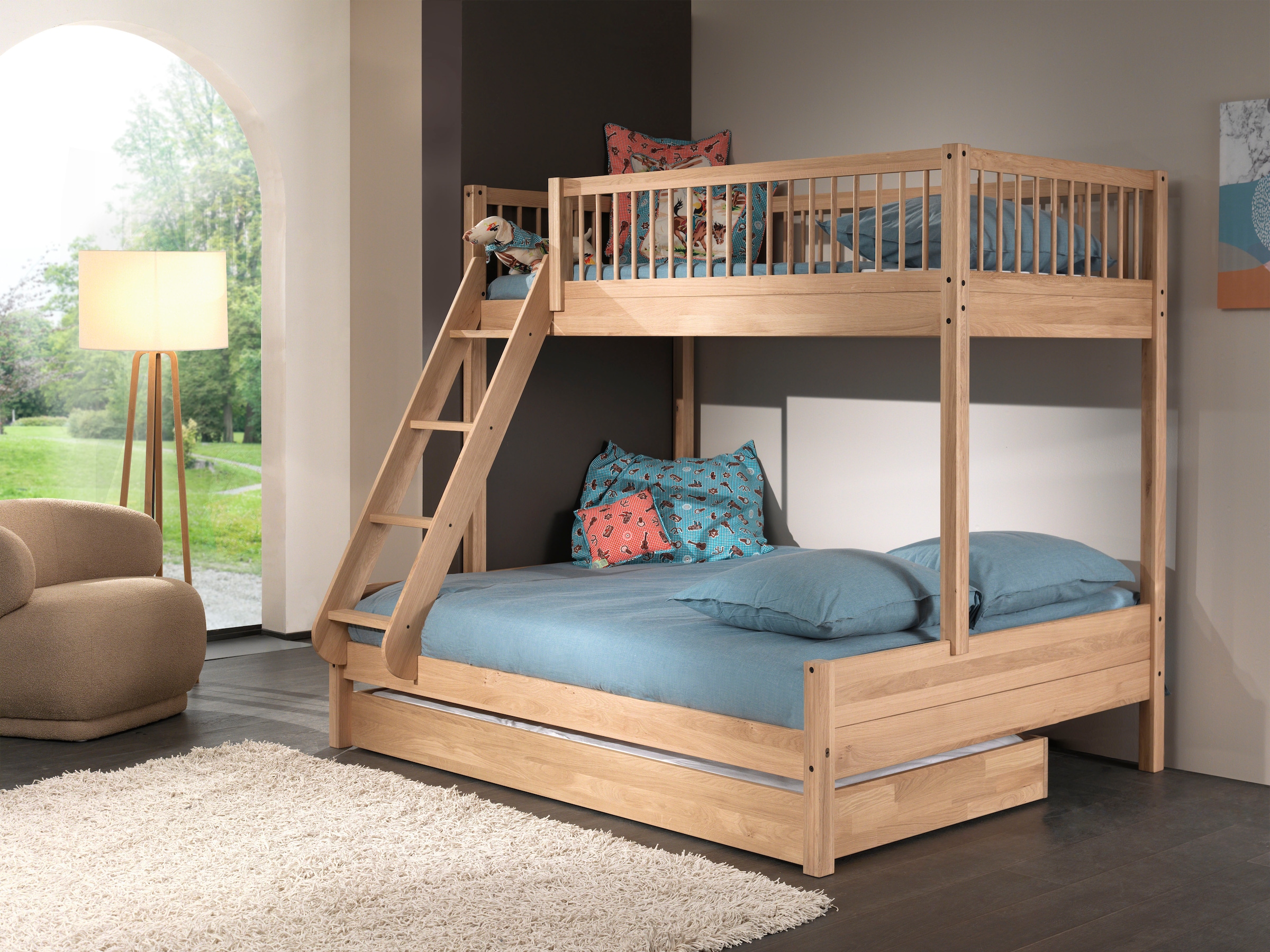 Vipack Etagenbett »Forrest Massivholzbett Made in Europe, stabil und hochwertig gebaut« Liegefläche 90/140x200cm, mit Leiter, Rolllattenrost u. Bettschublade, 