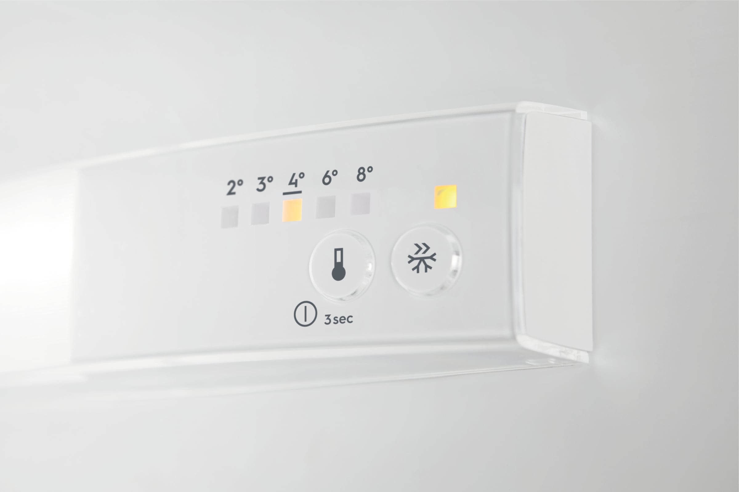 AEG Einbaukühlschrank 5000 »TF50S882DS«, OptiSpace ermöglicht dir eine flexible Nutzung des Kühlraums