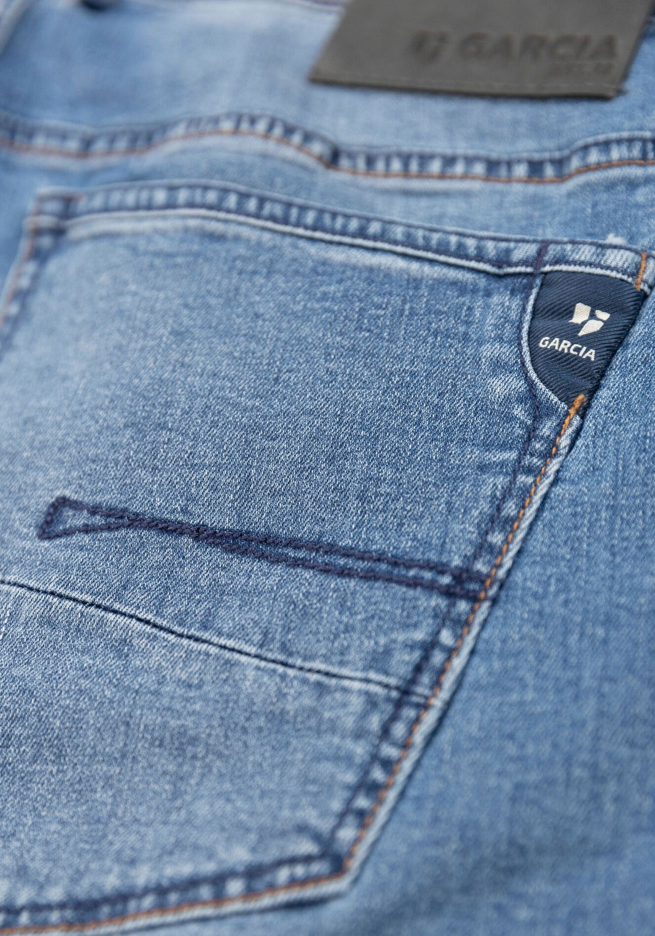 4. Bild von Garcia Jeansshorts »Russo«