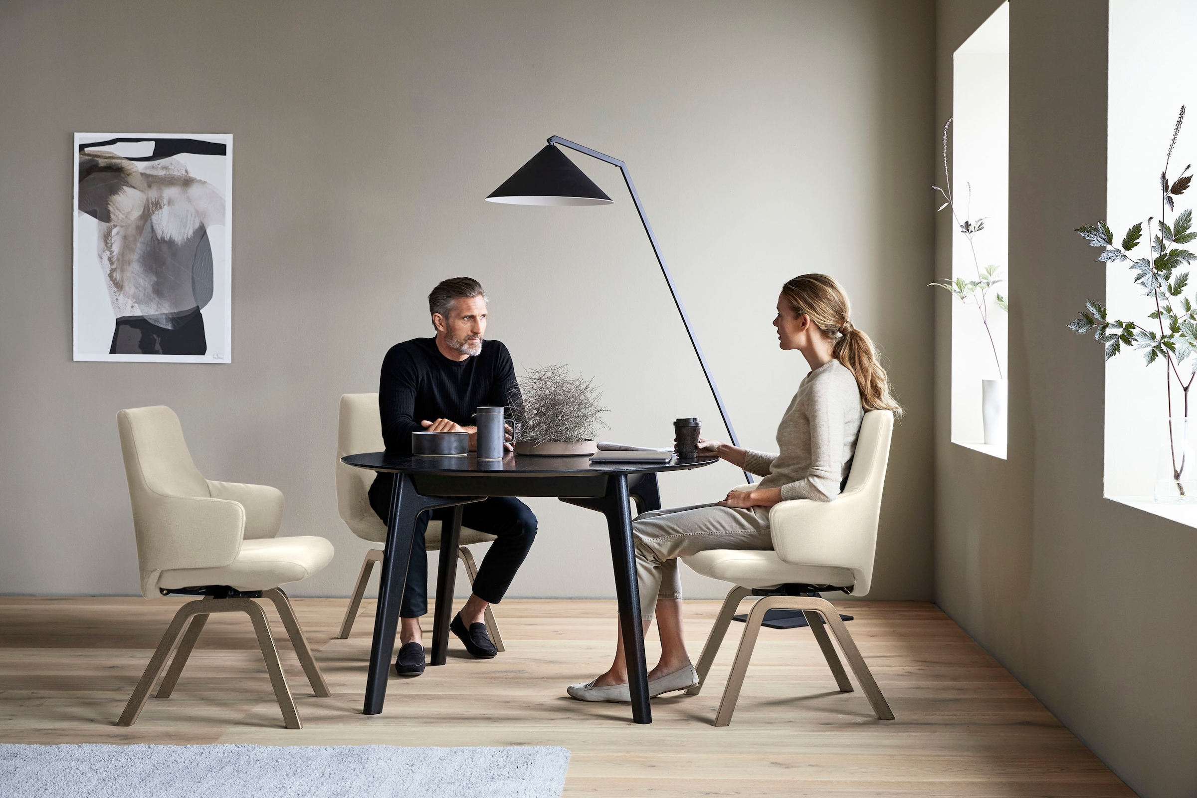 Stressless® Polsterstuhl »Laurel«, Leder BATICK, Low Back mit Armlehne, Größe L, mit schräggestellten Beinen in Walnuss