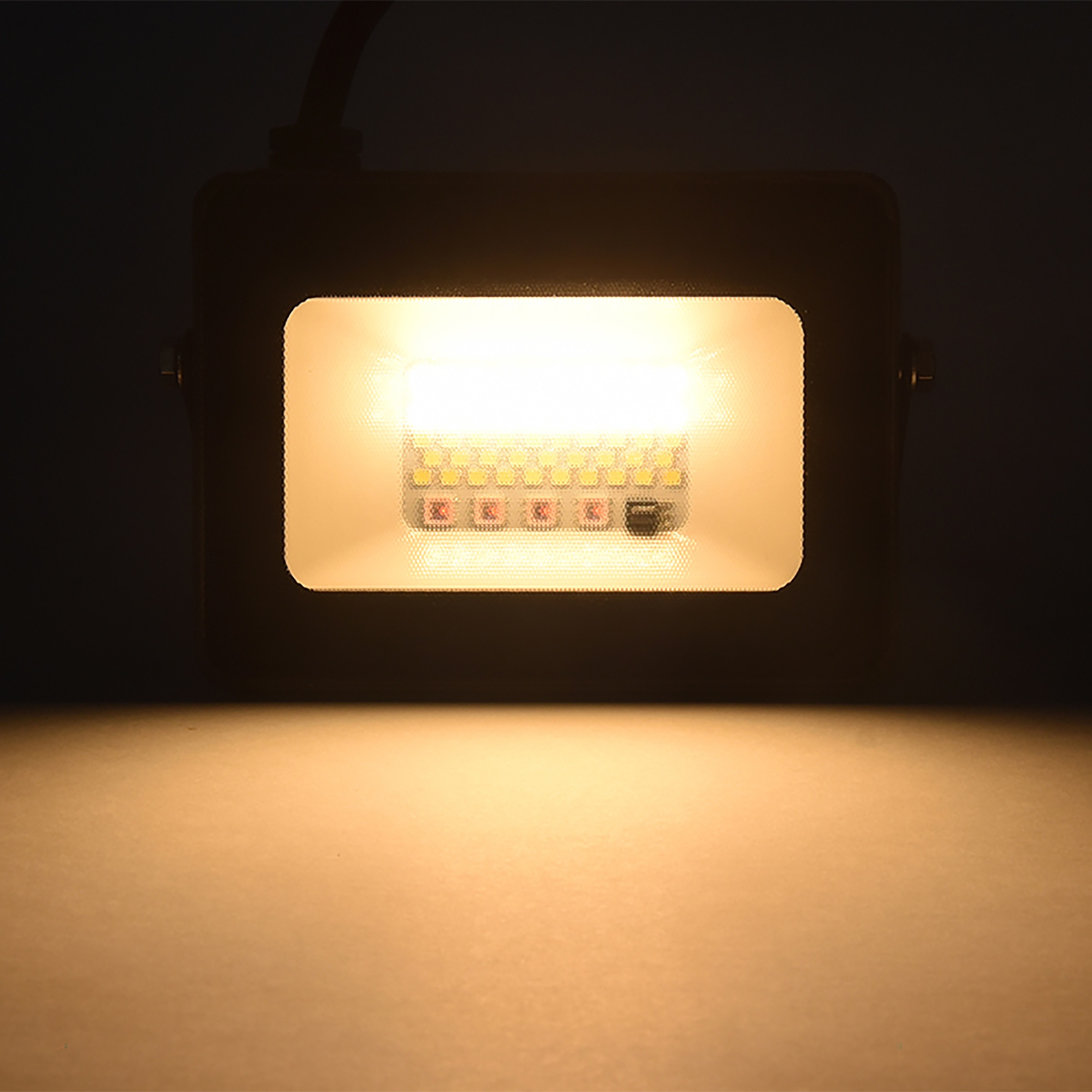 näve LED Gartenstrahler »Pia« LED-Modul 1 Stk. RGB | warmweiß - kaltweiß RGBW, Memory, Nachtlicht, dimmbar, Fernbedienung, Zuleitung 300cm