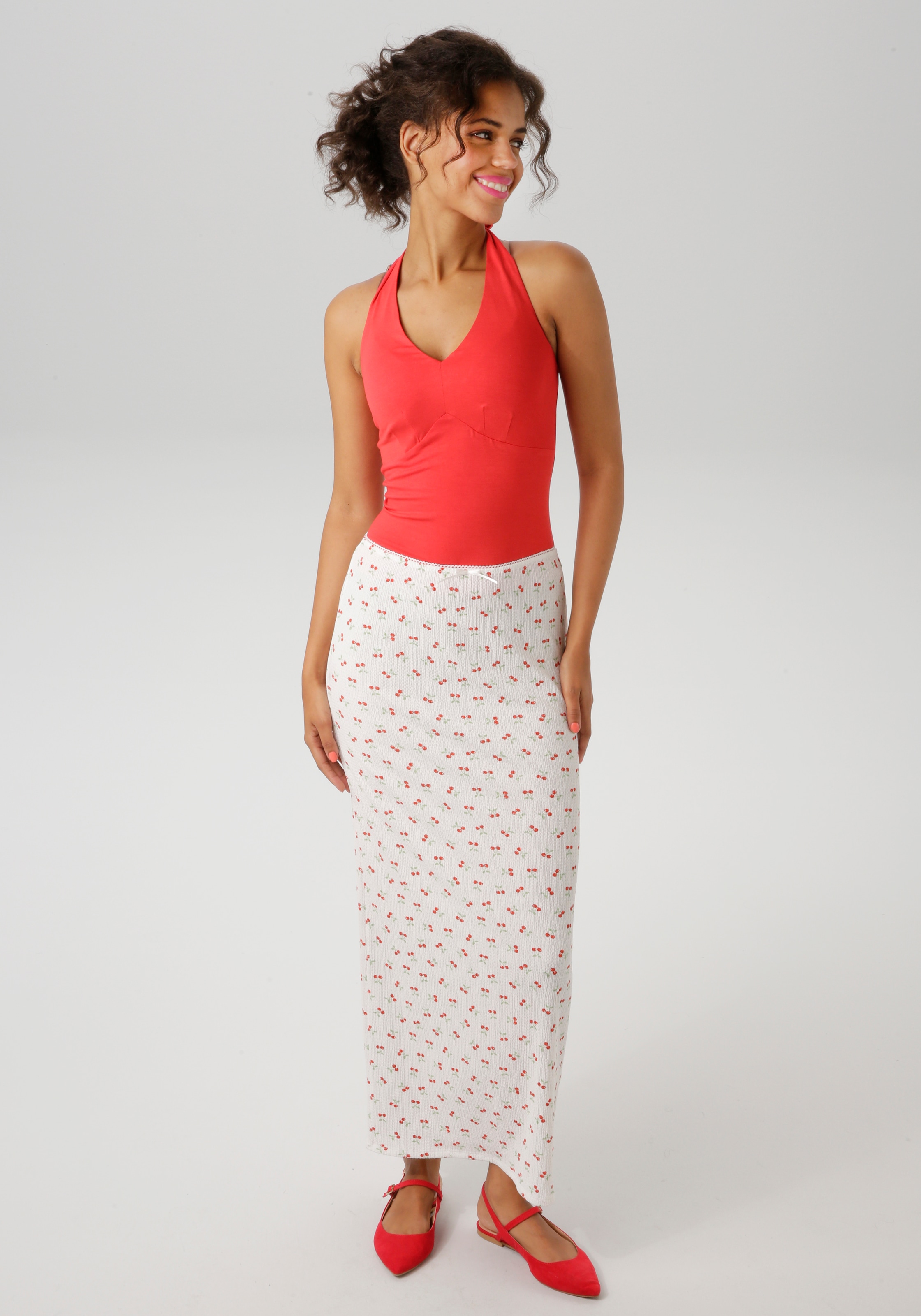 Aniston CASUAL Maxirock, allover mit Kirschen bedruckt