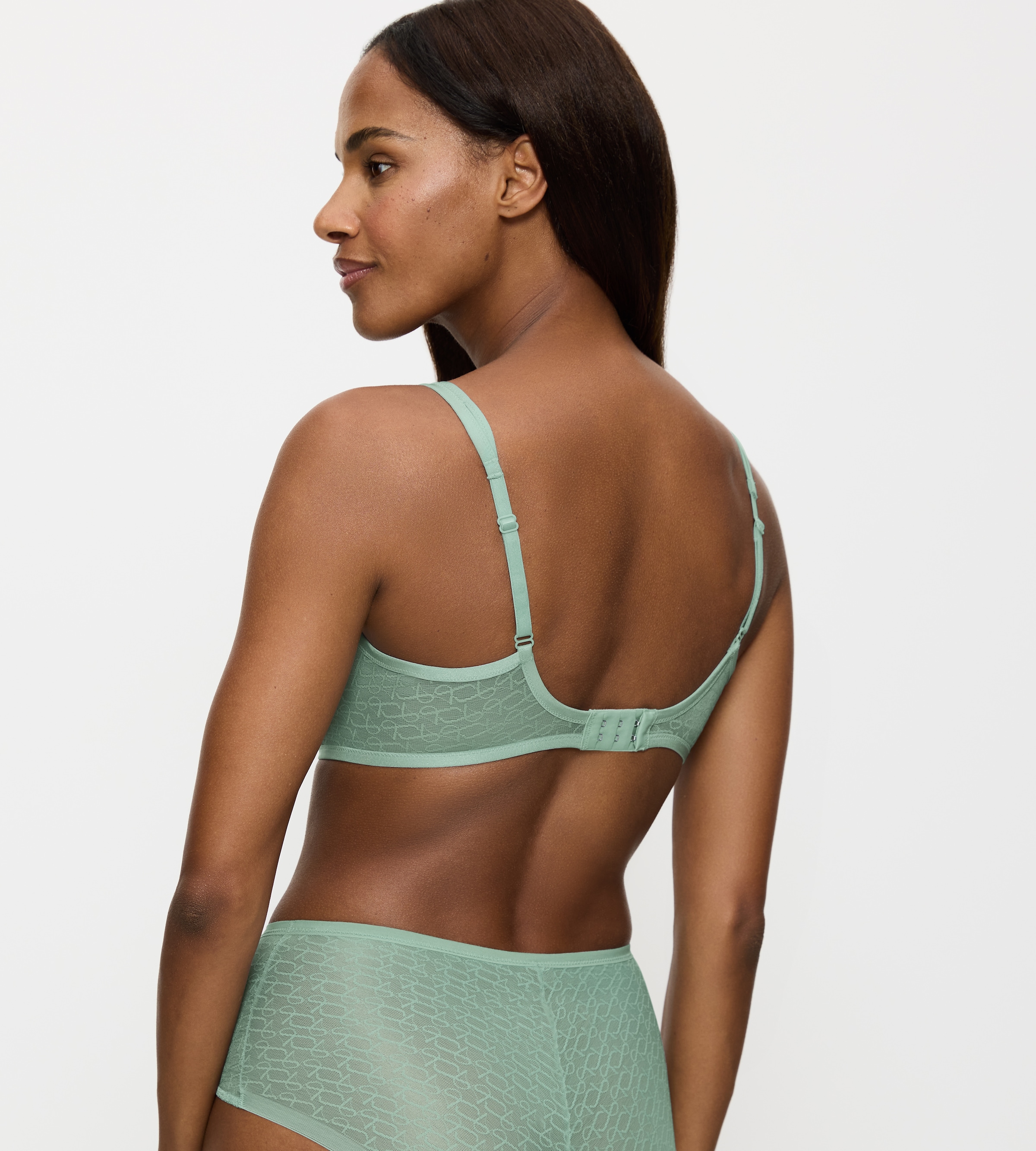 Triumph Minimizer-BH »Signature Sheer W01 EX«, verkleinert die Brust optisch um eine Cup-Größe, Spitze