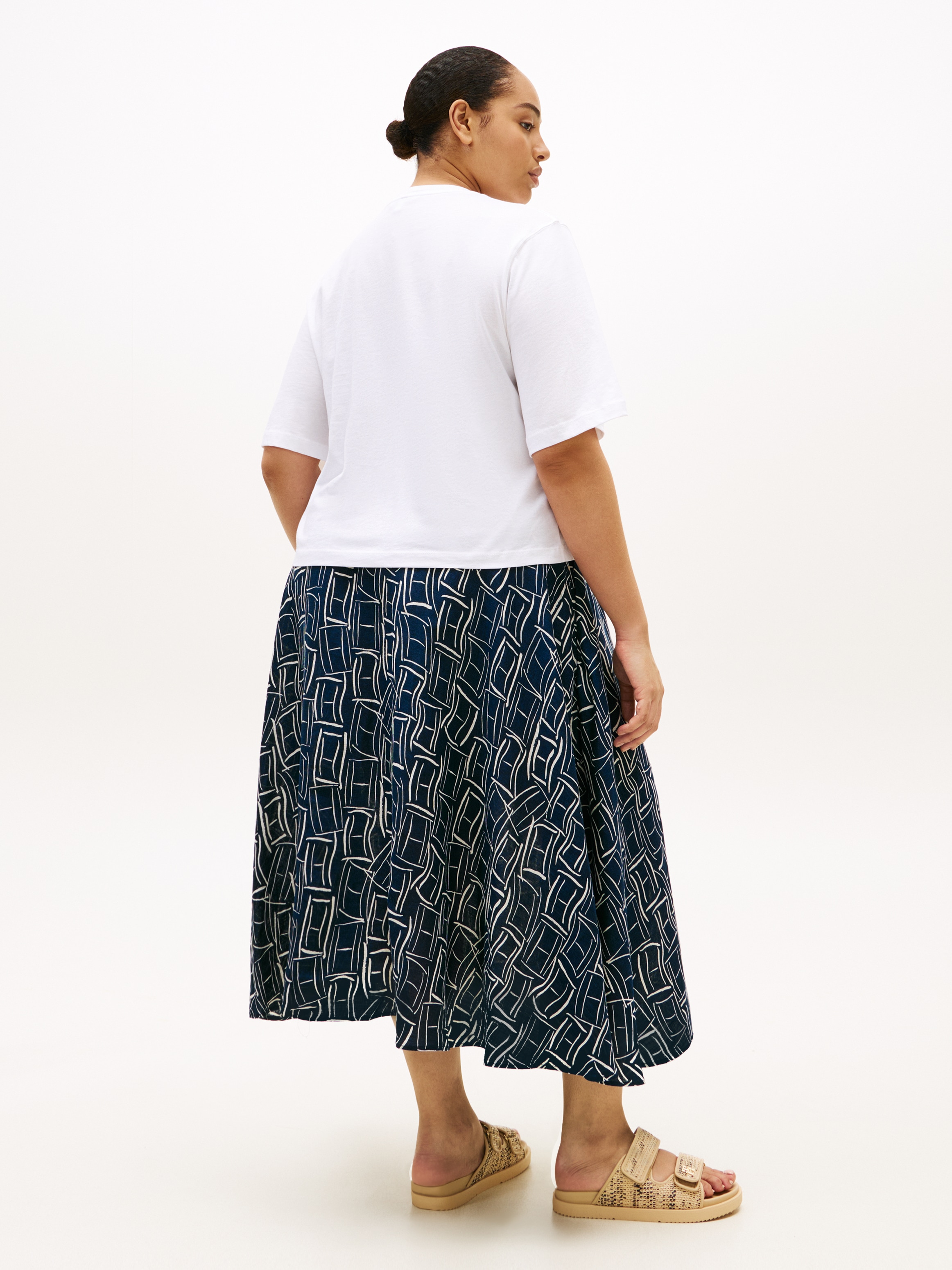 Tommy Hilfiger Curve T-Shirt »CRV CORP LOGO TRAPEZE C-NK TEE« in großen Größen