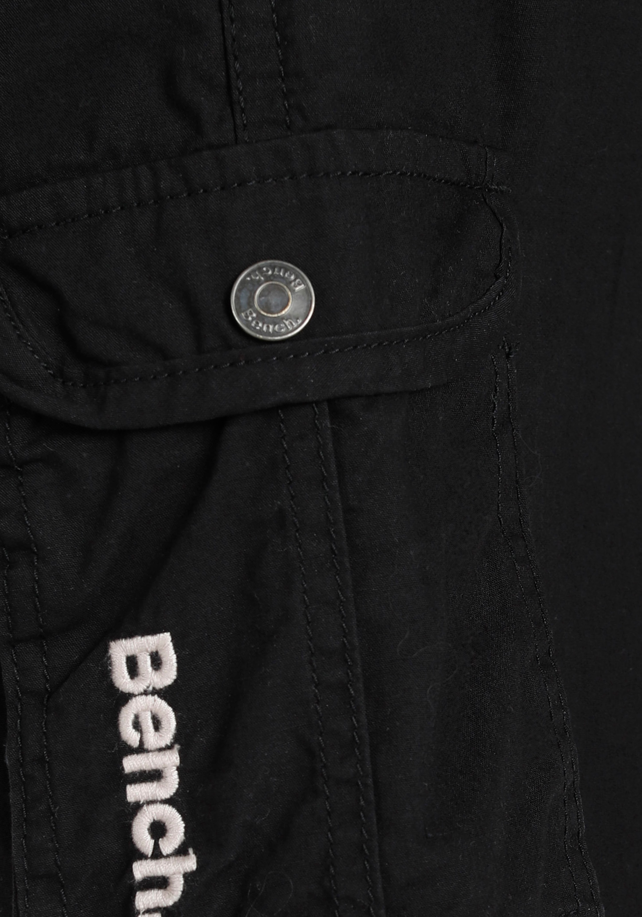 12. Bild von Bench. Bermudas, (Set, 2 tlg., mit Gürtel), mit vielen Taschen und Gürtel