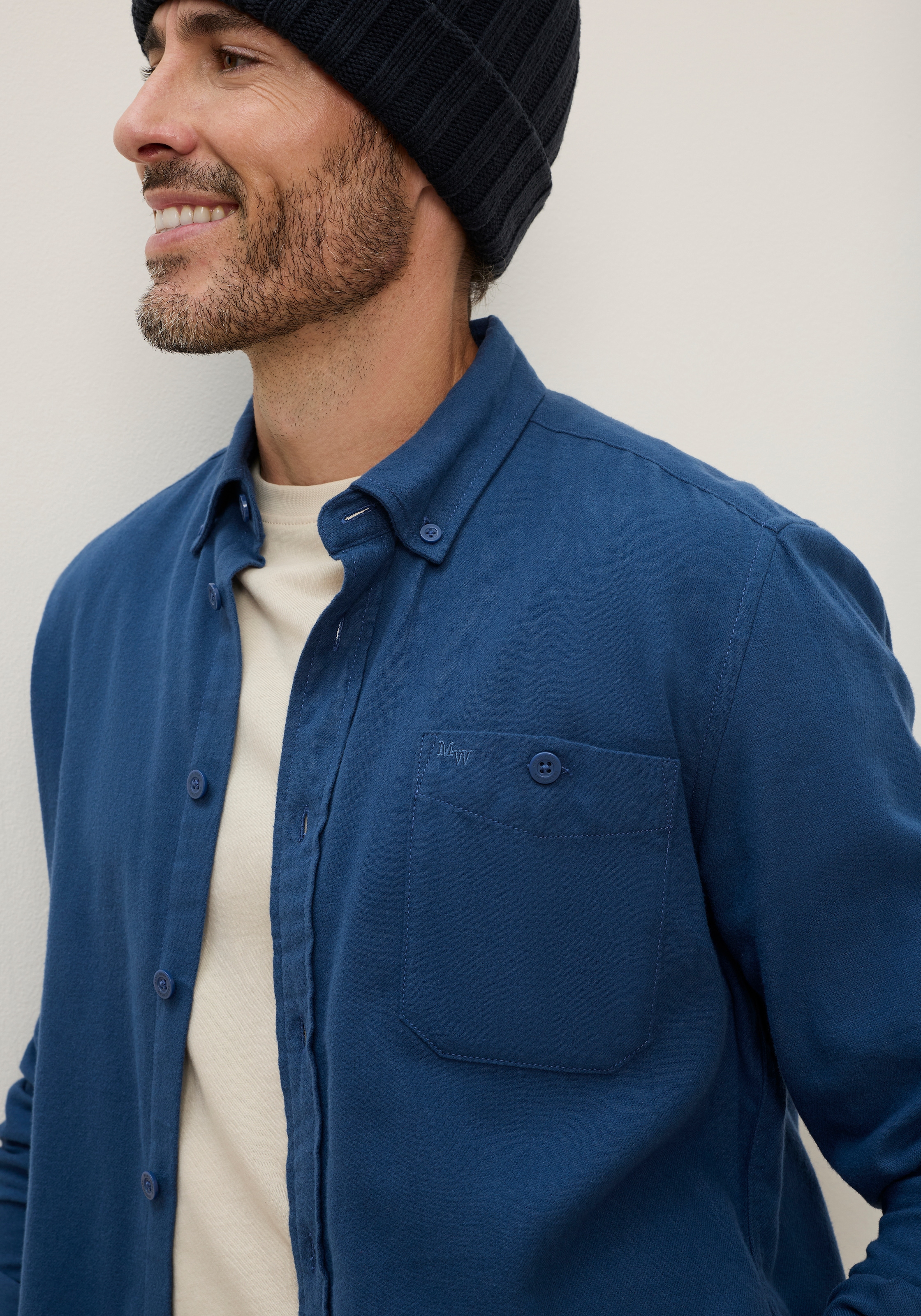 Man's World Flanellhemd »Zeitlos. Vielseitig. Immer passend« Regular Fit, Die weiche Flanellqualität bietet hohen Komfort
