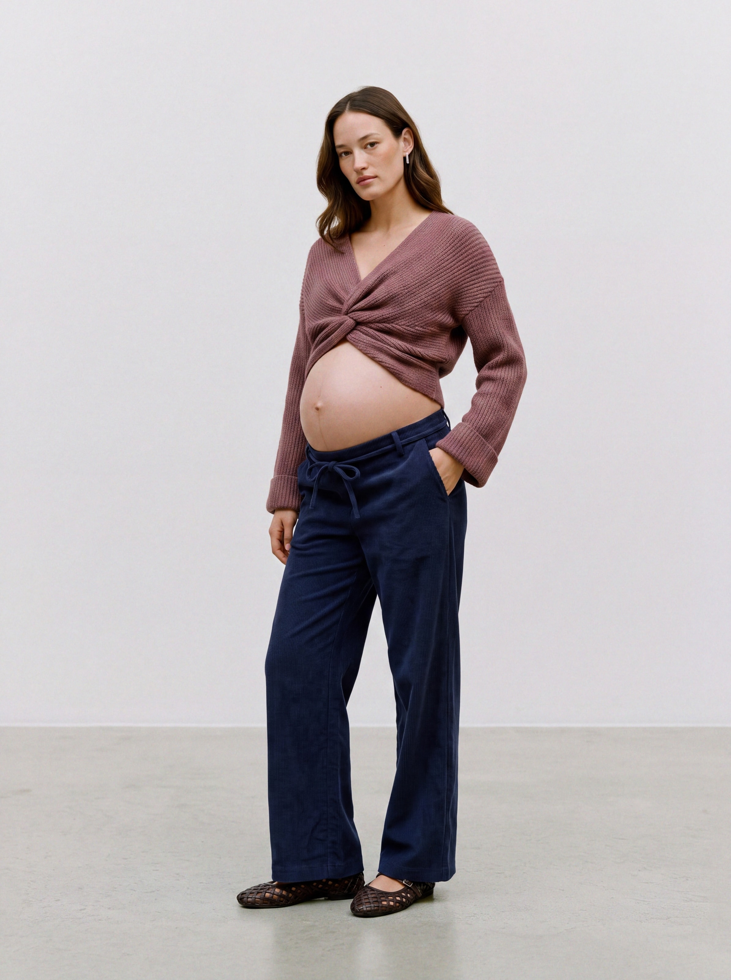 Mamalicious Strickpullover »MLSVALA L/S CROP KNIT TOP NOOS« Kunstfaser, regular fit