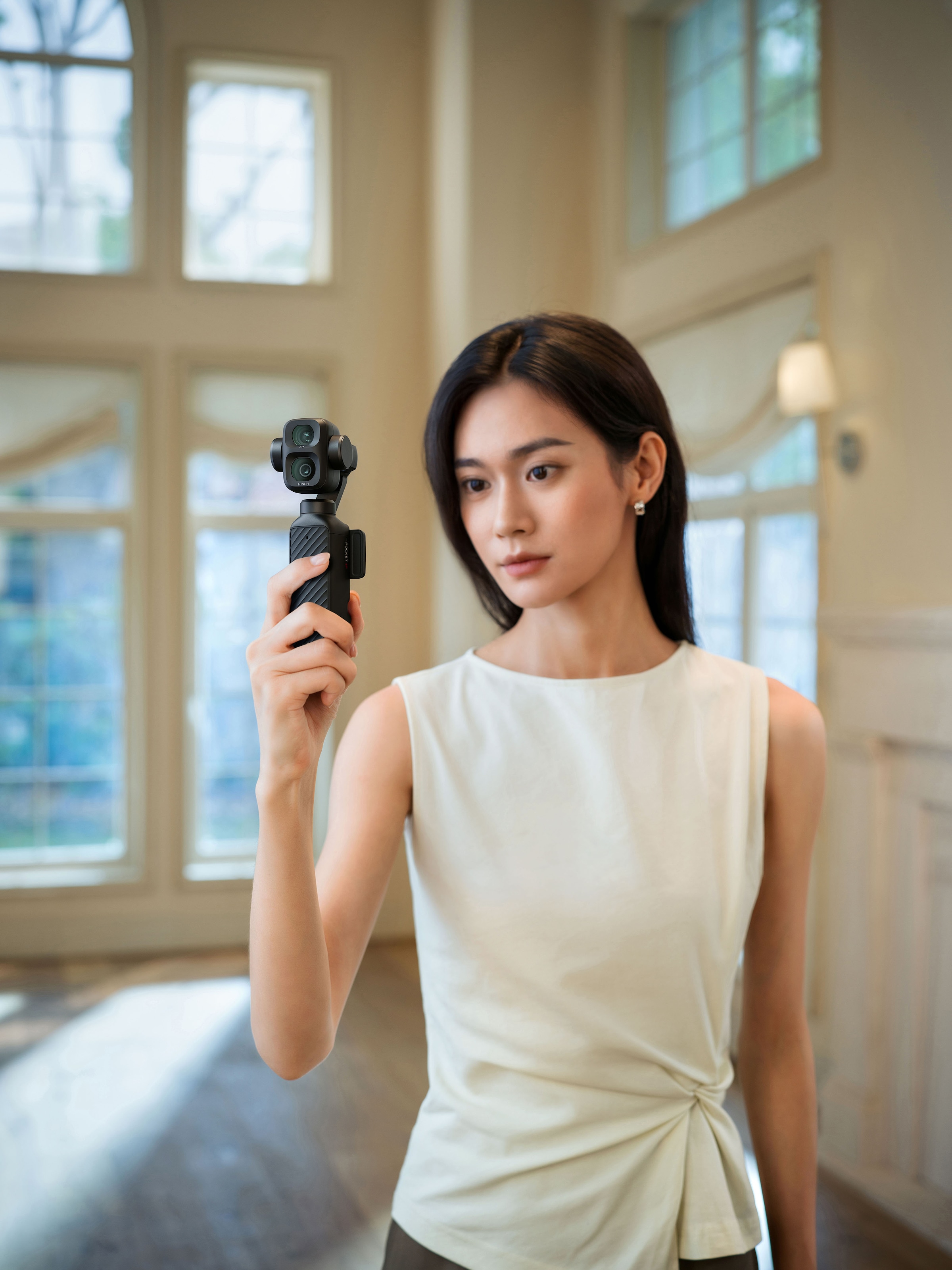 DJI Kompaktkamera »Osmo Pocket 4P (Pro) Vlog Combo« , 37 , 3 fach fach x opt. Zoom , Bluetooth