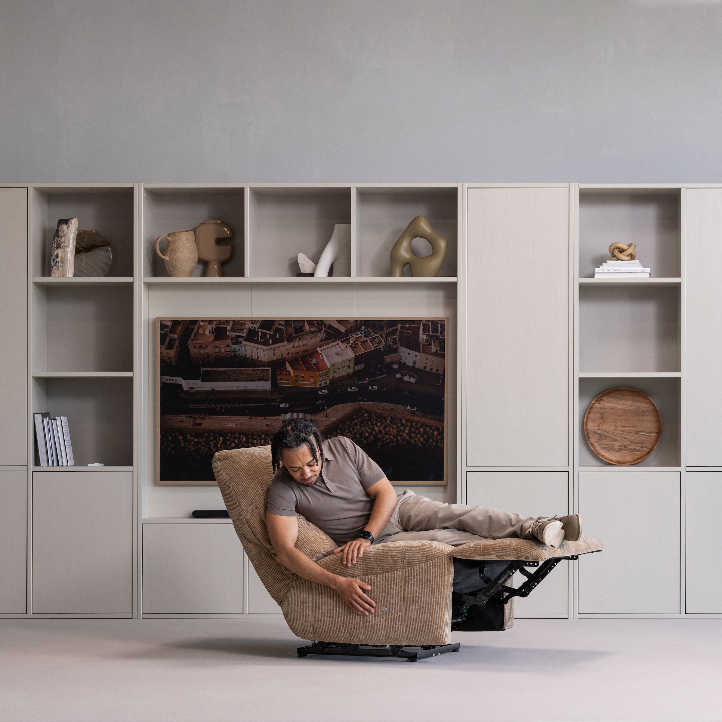 WOOOD Mehrzweckschrank »Meggy FSC® Mix Kiefernholz mit Druckmechanismus B 108x D 40x H 215 cm« Tragkraft 10 kg pro Boden, einfach zu montieren, sichtbare Maserung