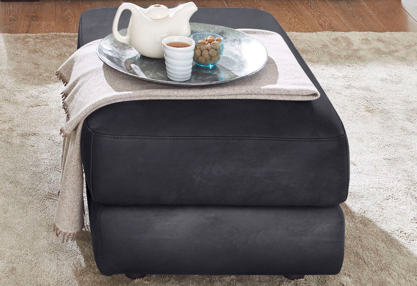 CALIA ITALIA Hocker »Gaia, in edlem Design und mit erstklassigem Sitzkomfor günstig online kaufen