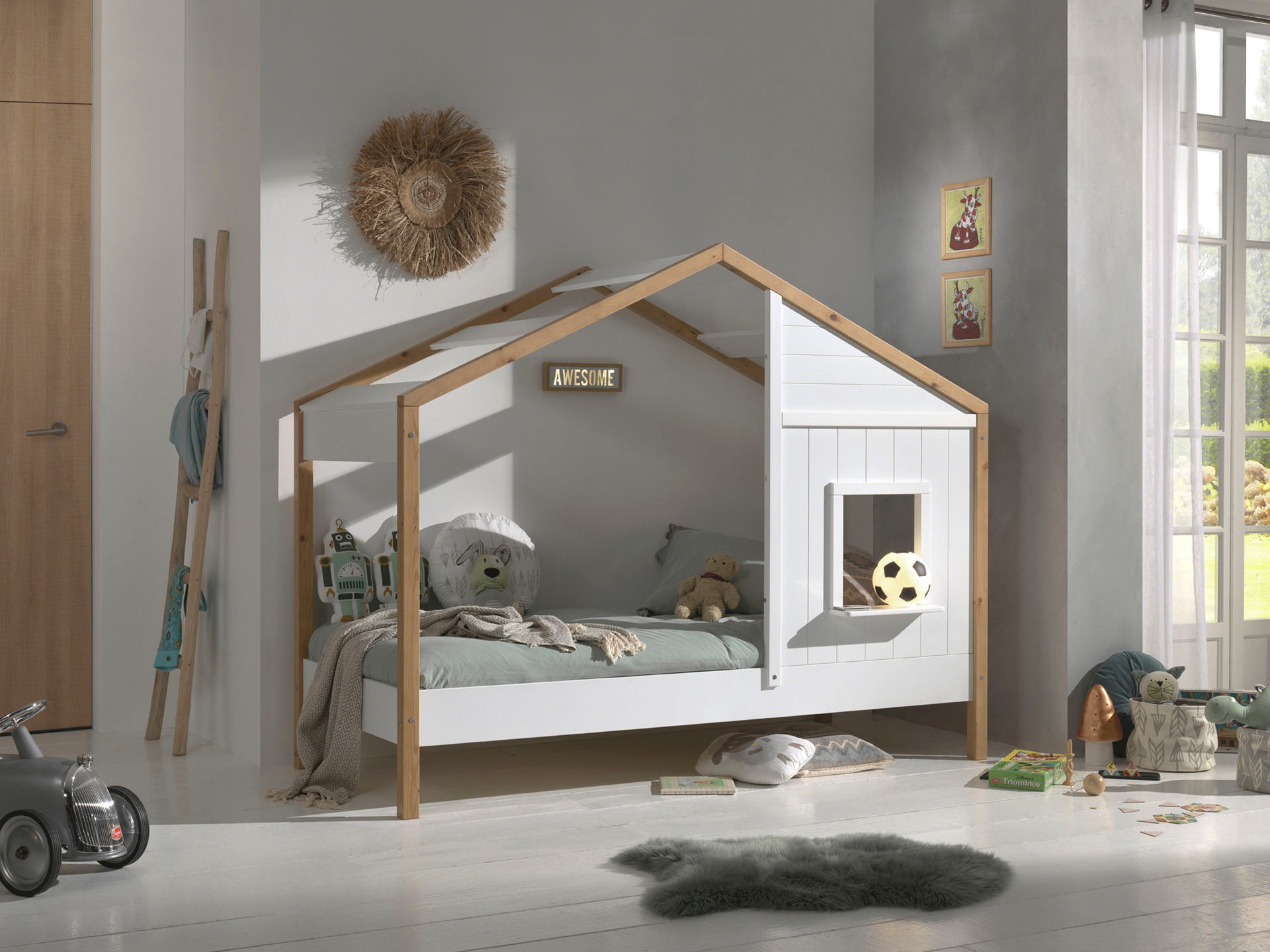 Vipack Kinderbett »Babs«, (Made in Europe), Hausbett mit Lattenrost, wahlweise Bettschublade
