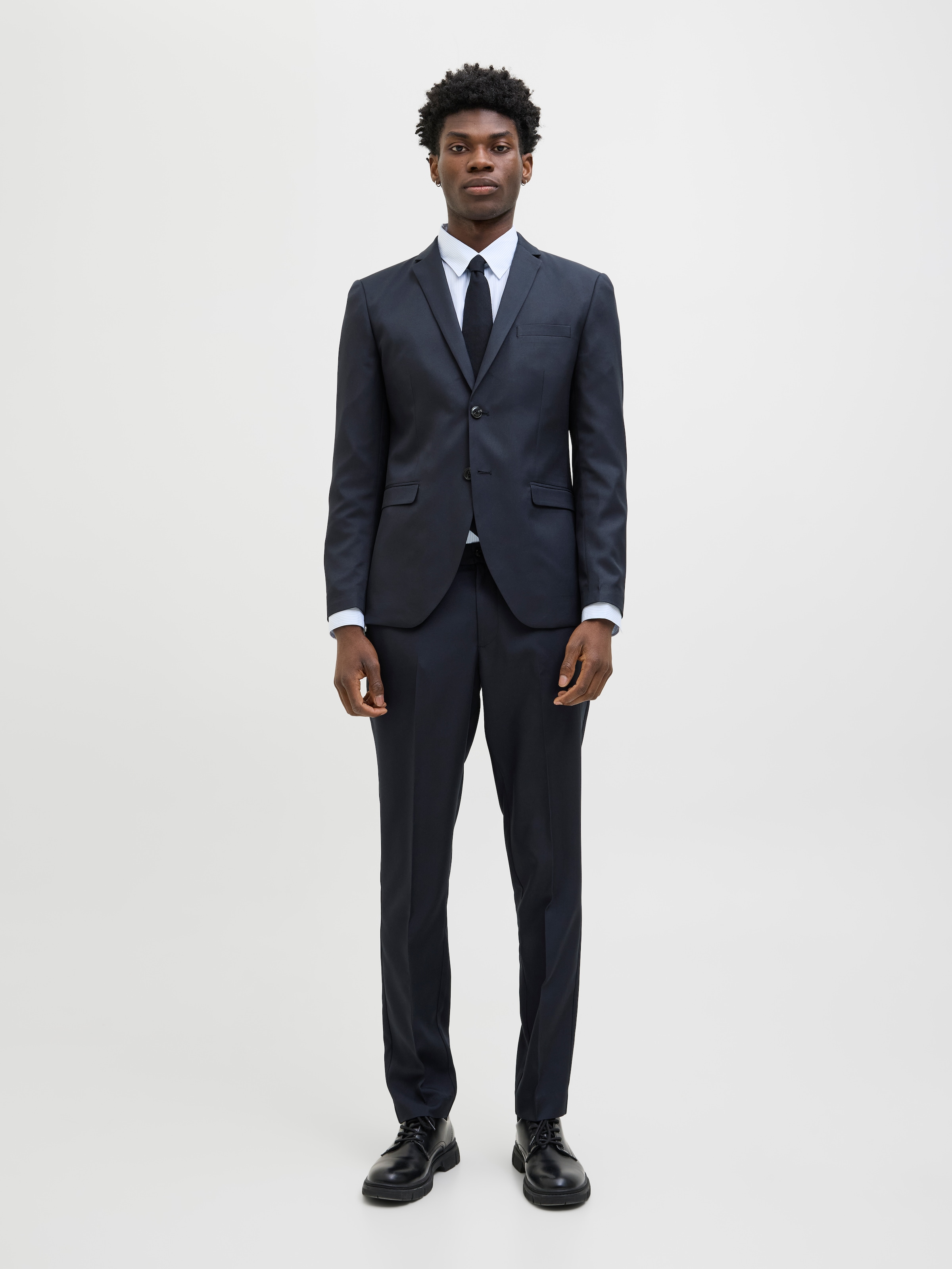 Jack & Jones Anzug »JPRCOSTA SUIT« Set, 2 tlg. sehr schmal aus Polyester, sehr schmale Passform, mit Reverskragen, Langarm-Sakko
